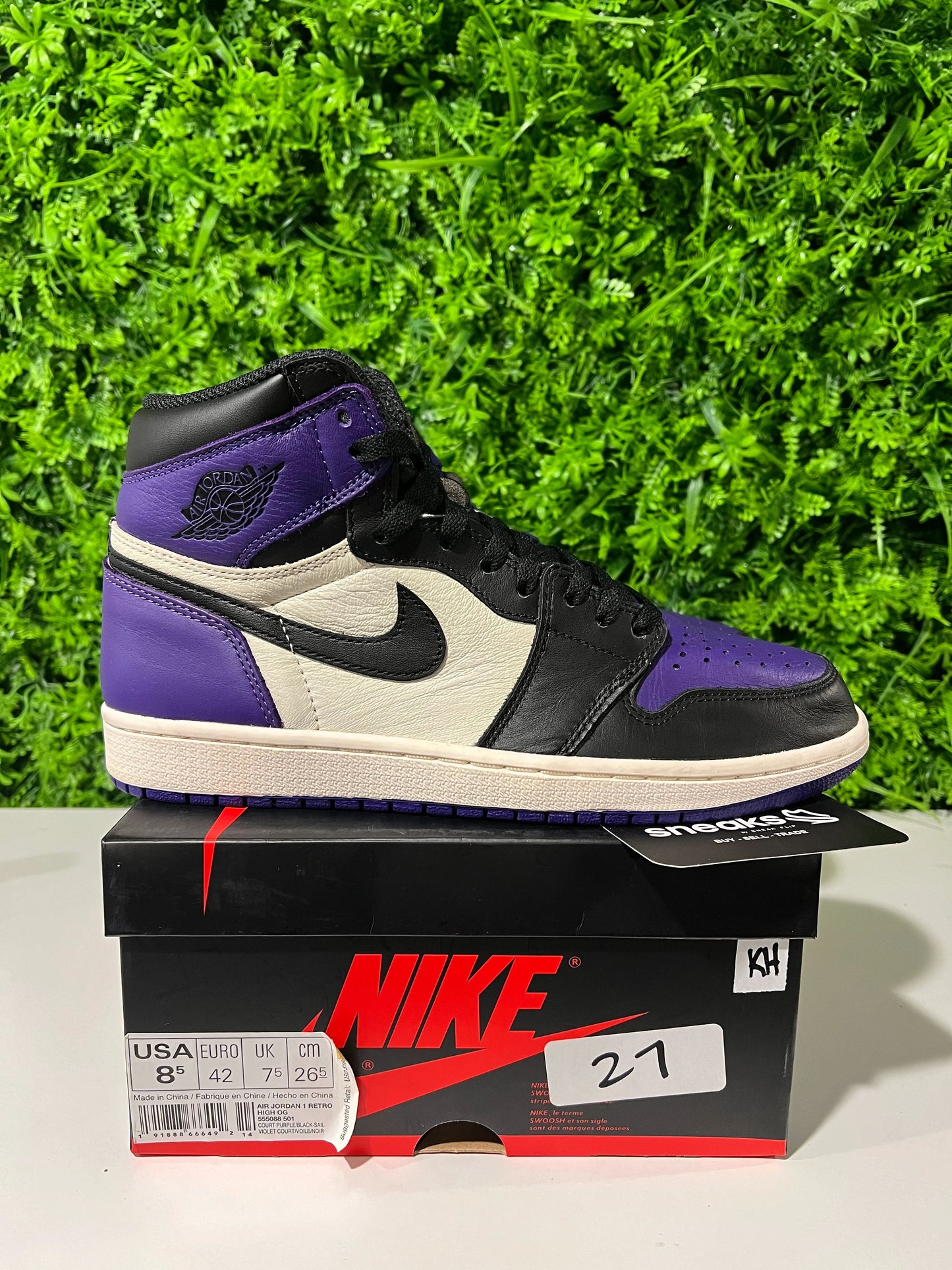 Jordan 1 Retro High Court Purple - Used