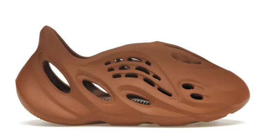 adidas Yeezy Foam RNR Clay Red