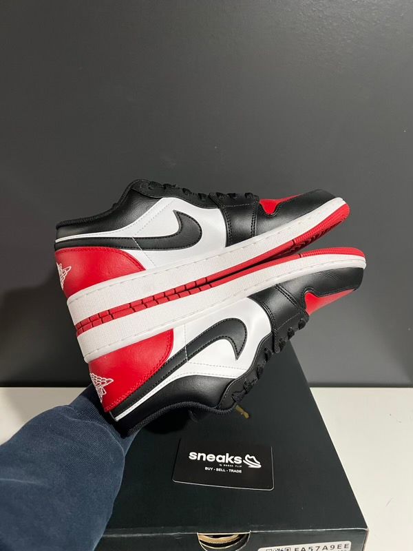 USED SIZE 10M Jordan 1 Low Bred Toe 2.0 - Used