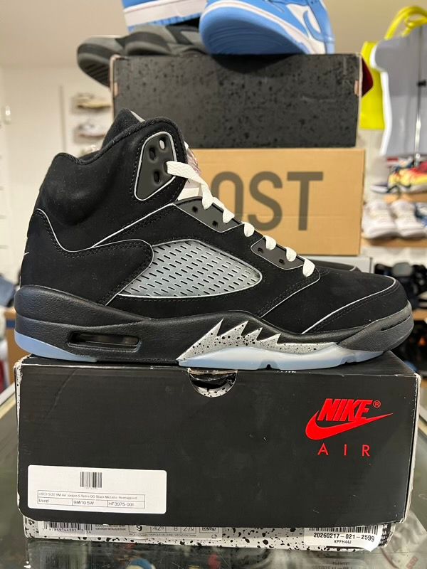 USED SIZE 9M Air Jordan 5 Retro OG Black Metallic Reimagined - Used