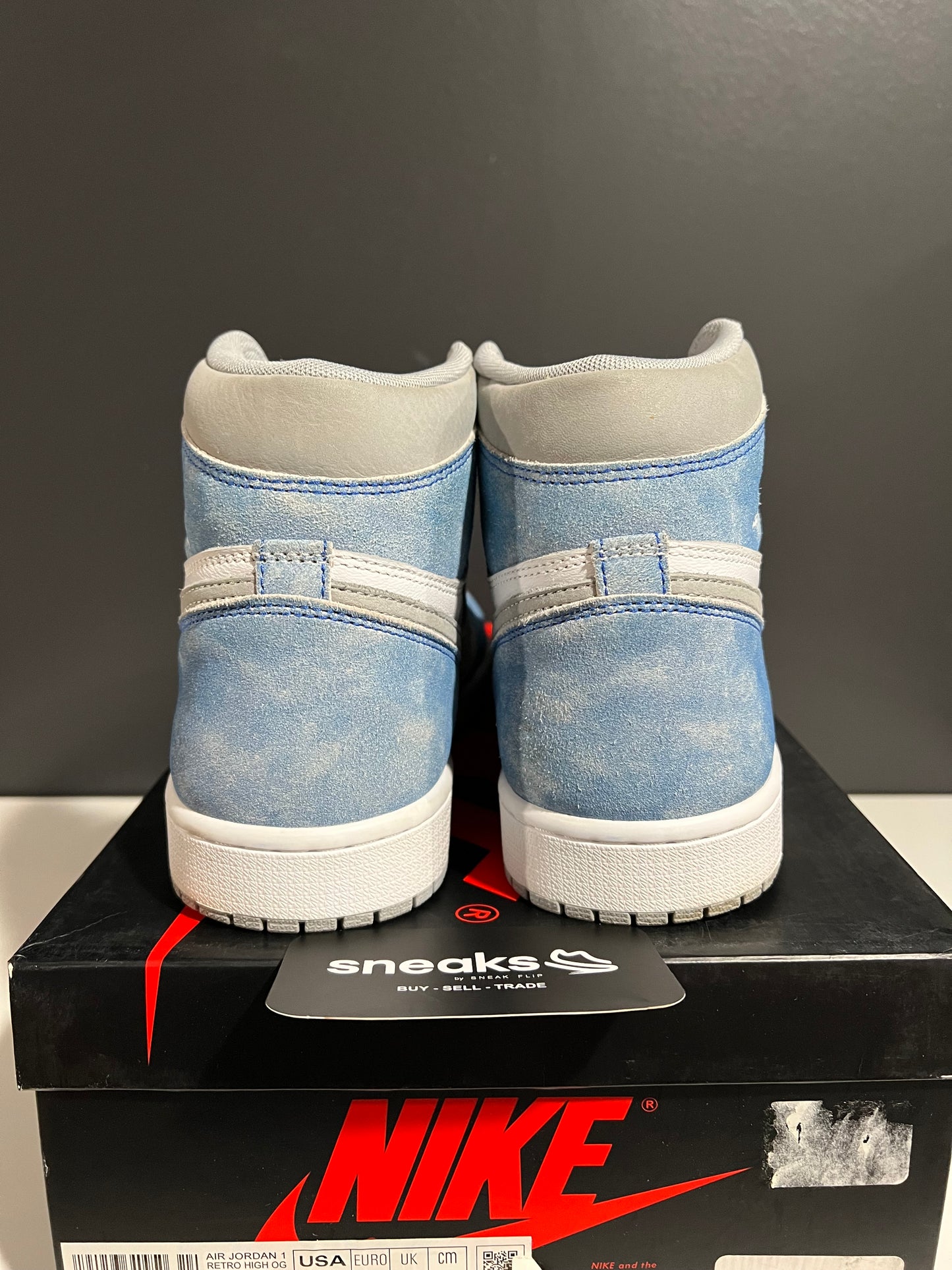 USED Air Jordan 1 Retro High OG Hyper Royal 555088-402 SIZE 10M OG ALL AG25-333