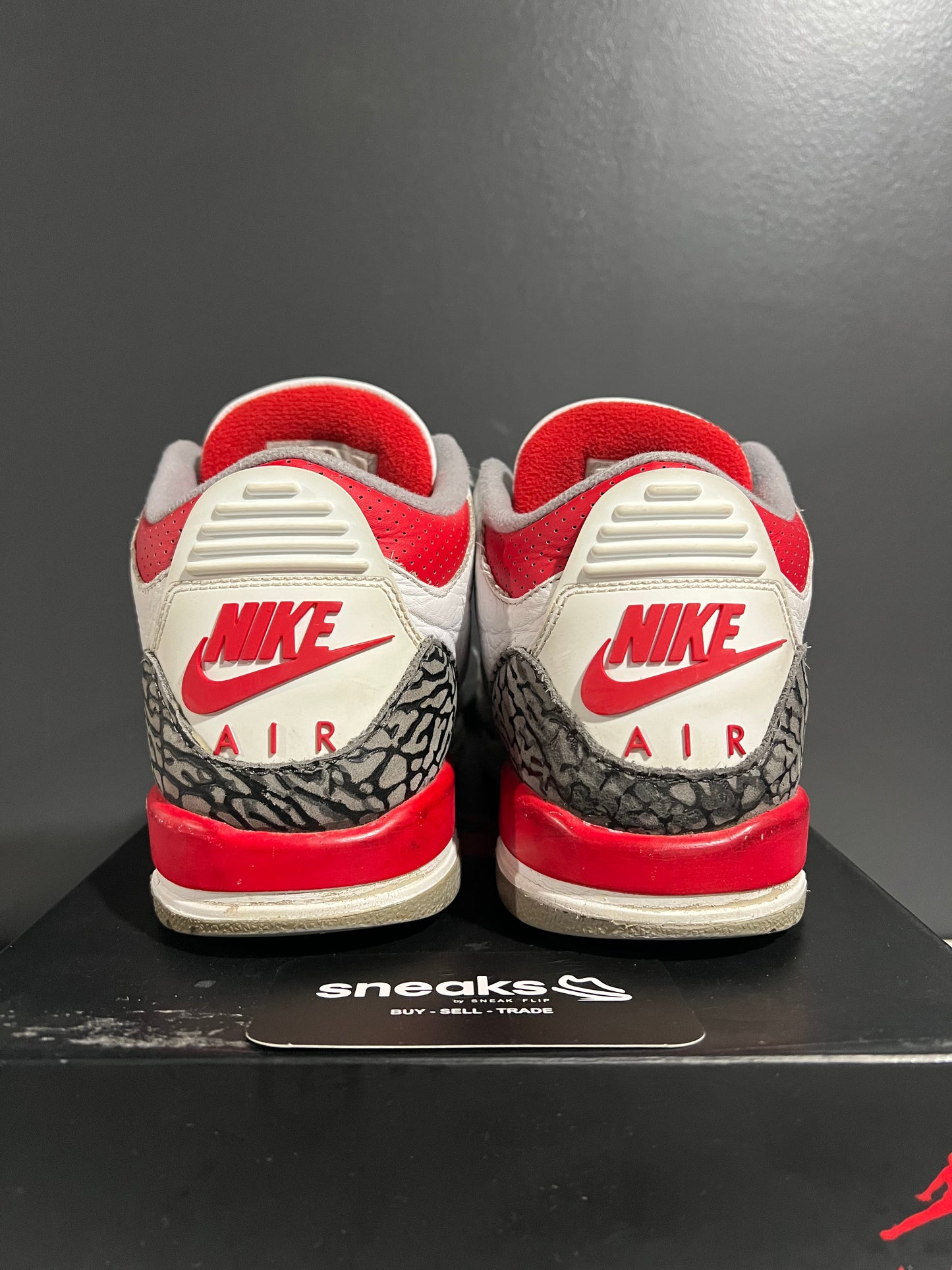 USED Air Jordan 3 Retro GS Fire Red 2022 DM0967-160 SIZE 7Y OG ALL AG25-331