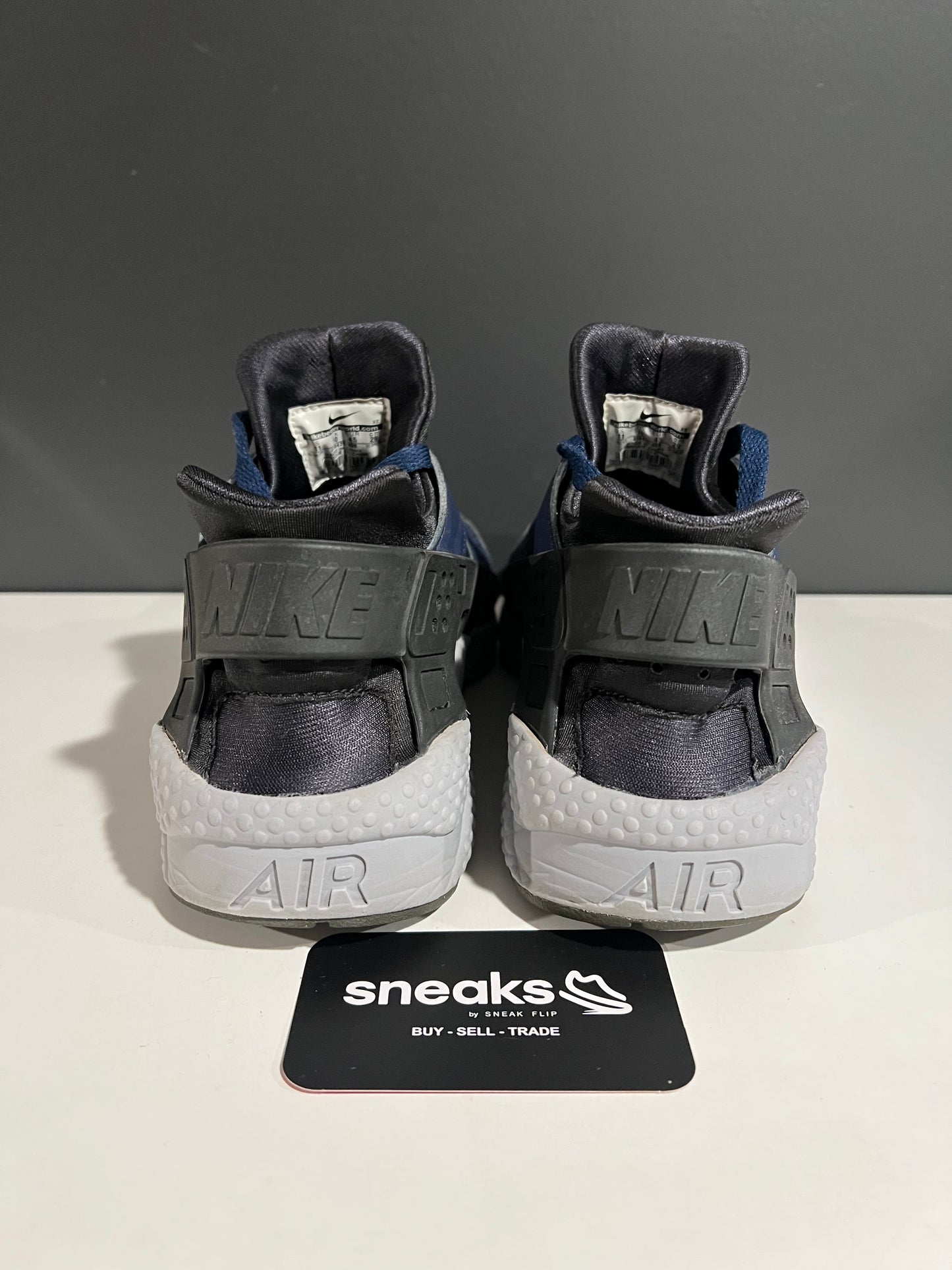 USED Air Huarache Midnight Navy 318429-409 SIZE 11M NO BOX AG25-105