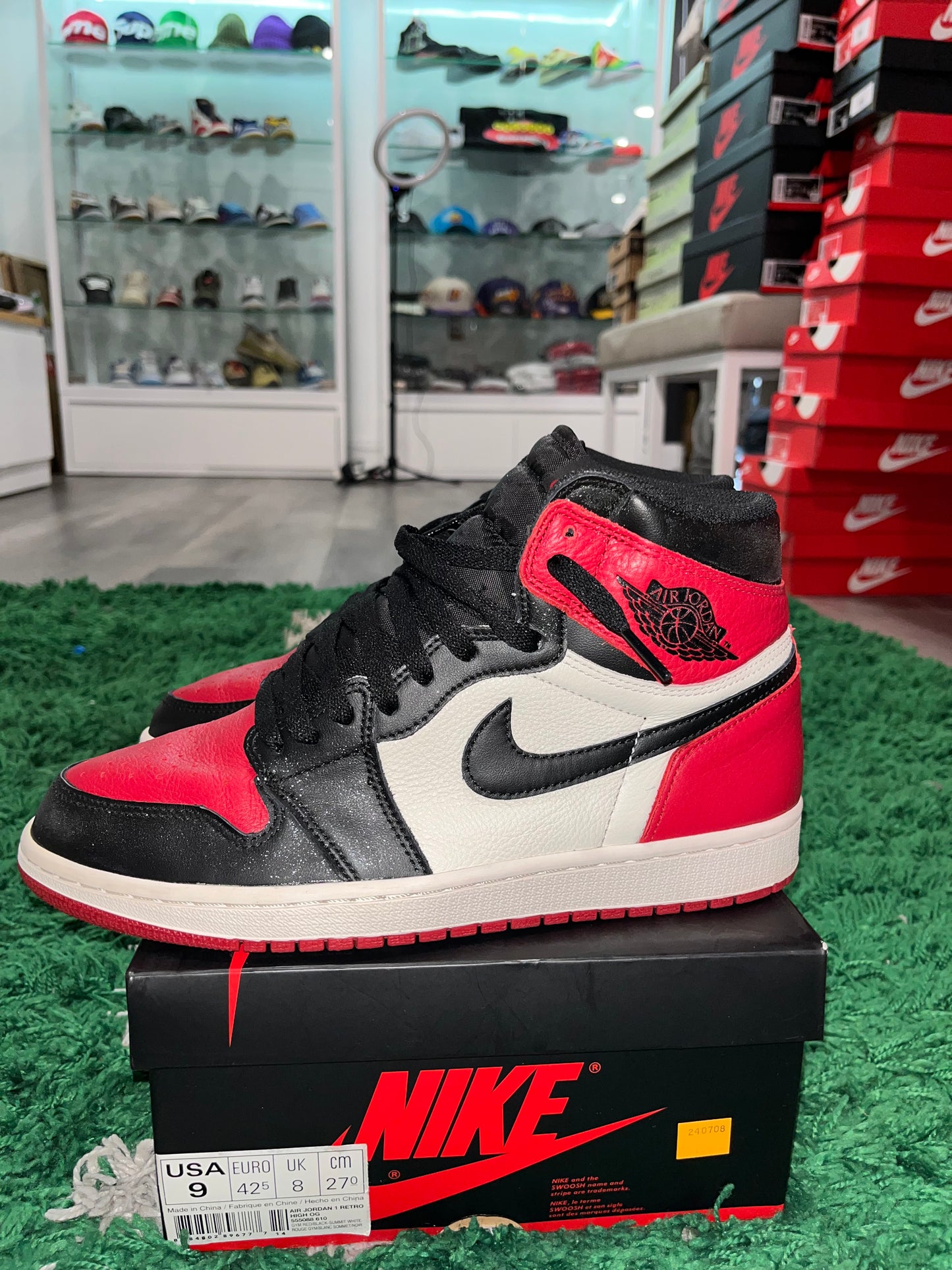 Air Jordan 1 Retro High OG Bred Toe 555088-610 USED SIZE 9M