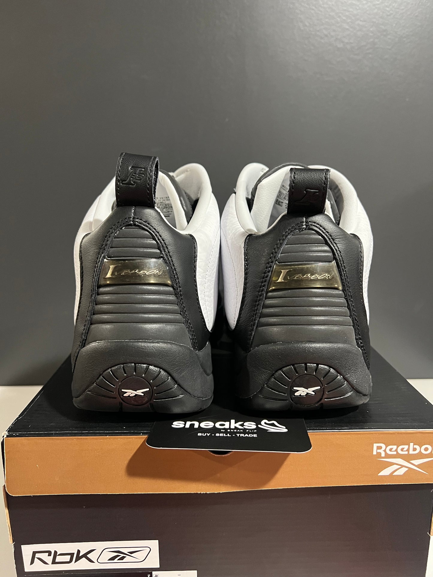 USED Reebok Answer 4 Step Over 2021 G55111 SIZE 11M OG ALL JY25-109