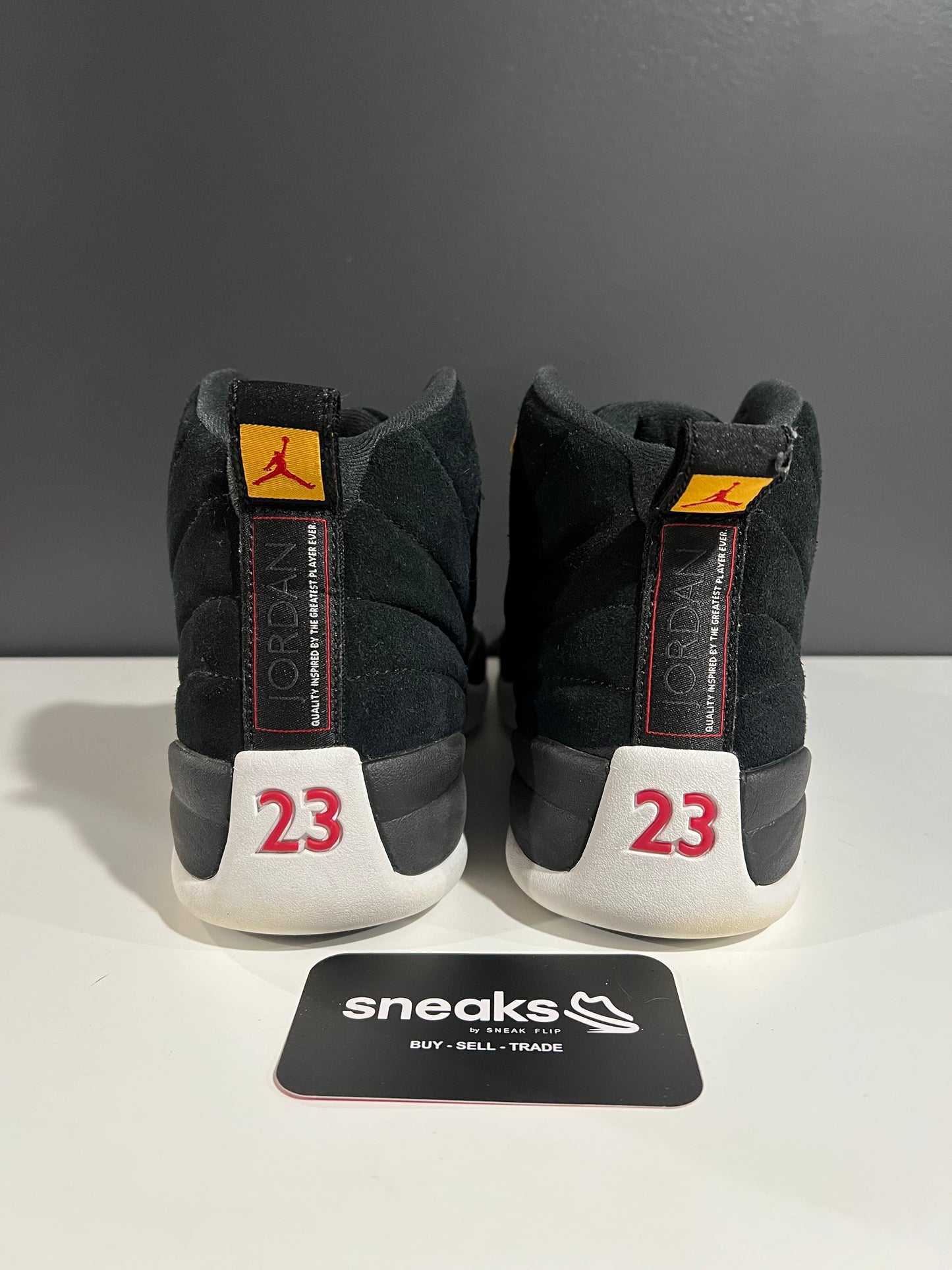 USED Air Jordan 12 Retro Reverse Taxi 130690-017 SIZE 8M NO BOX