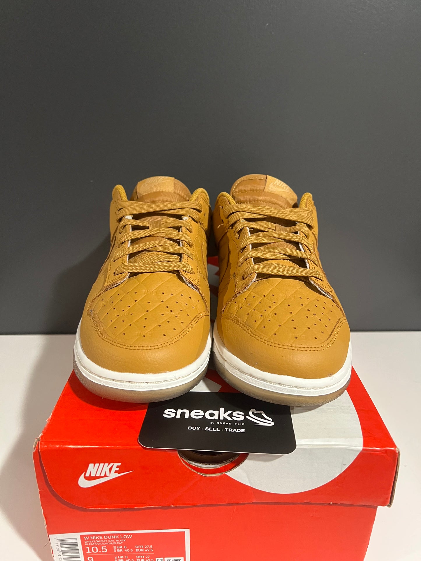 USED Wmns Dunk Low Quilted Wheat DX3374-700 SIZE 9M OG ALL NO INSOLES