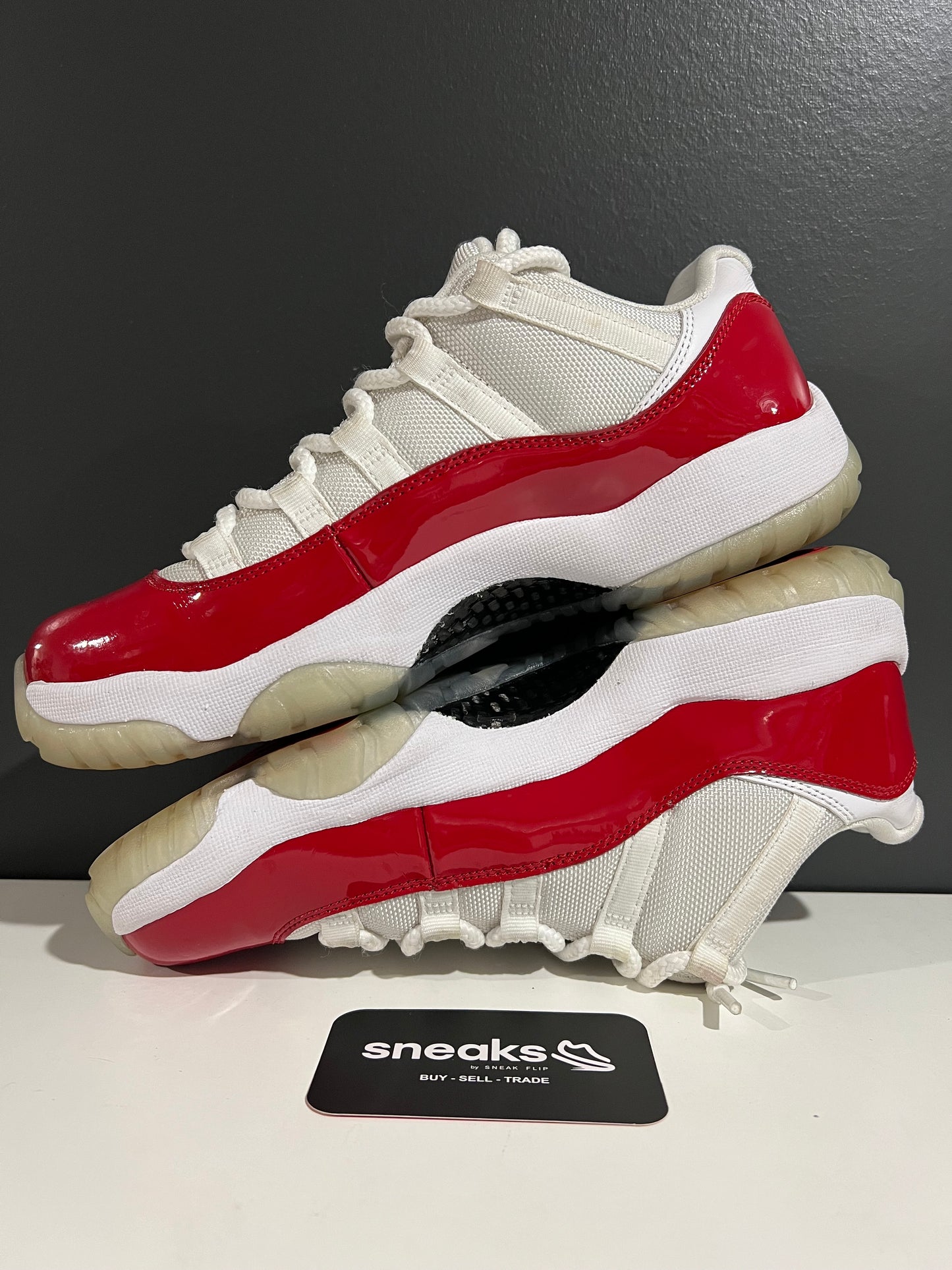 USED Air Jordan 11 Retro Low Cherry 2016 528895-102 SIZE 8M NO BOX