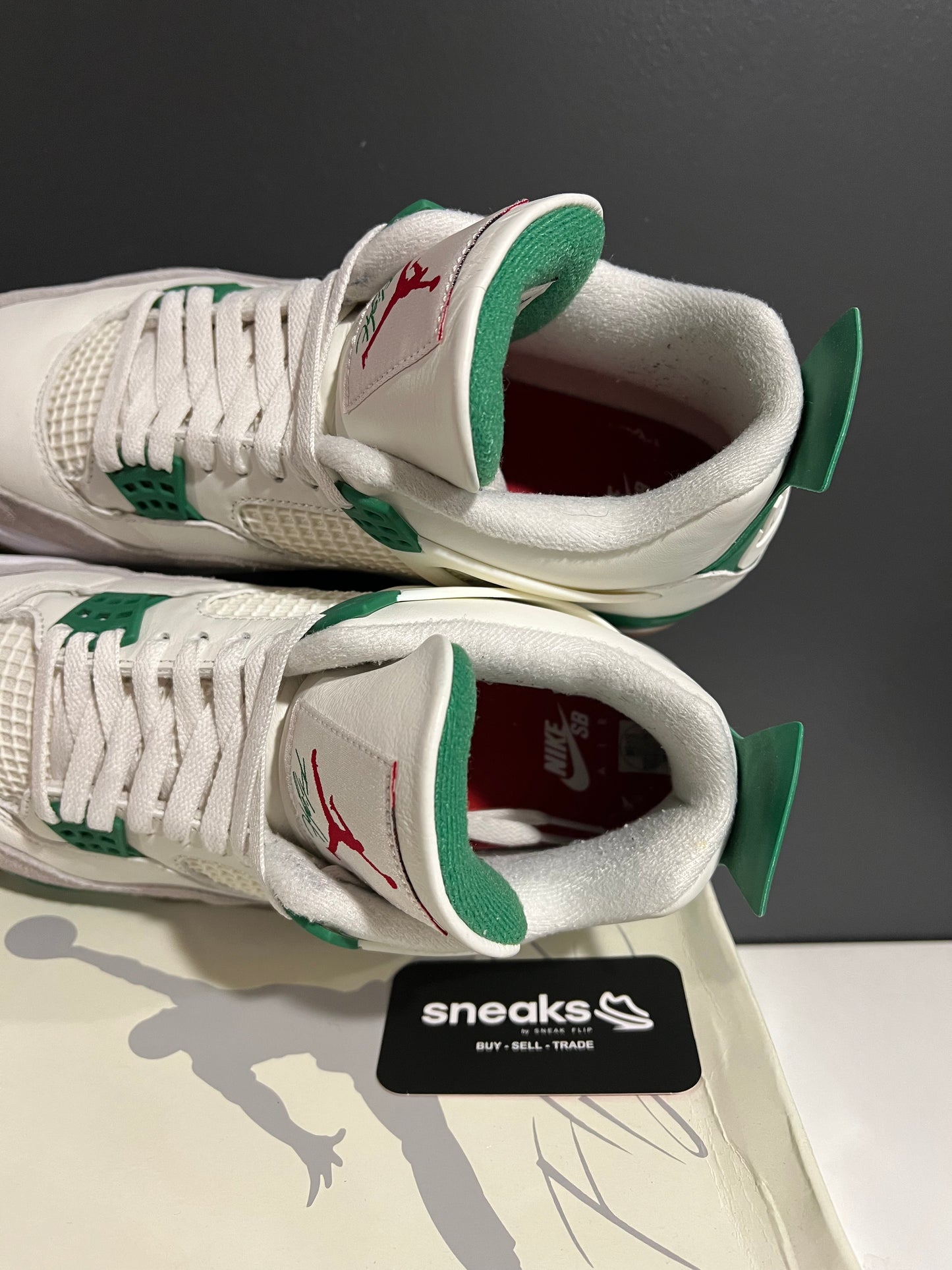 USED Nike SB x Air Jordan 4 Retro SP Pine Green DR5415-103 SIZE 10.5M OG ALL JY25-278