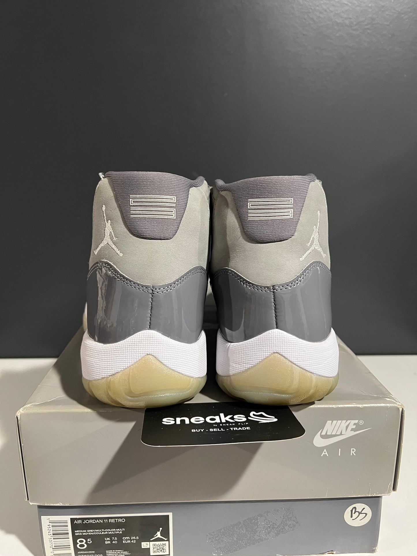 USED Air Jordan 11 Retro Cool Grey 2021 CT8012-005 SIZE 8.5M OG ALL AG25-201