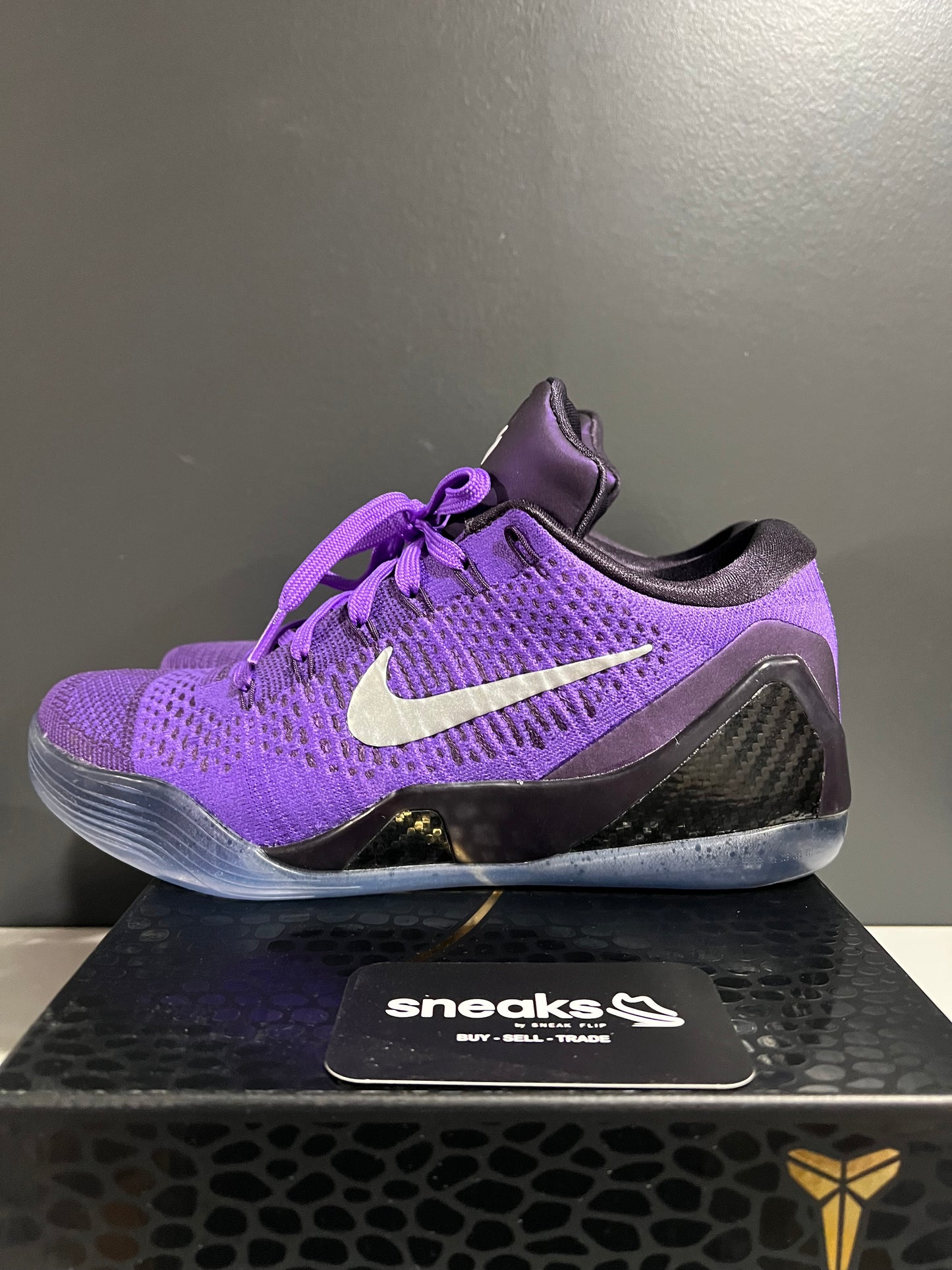 USED Kobe 9 Elite Low Protro Moonwalker 2025 IM0465-500 SIZE 8.5M OG ALL SP25-128