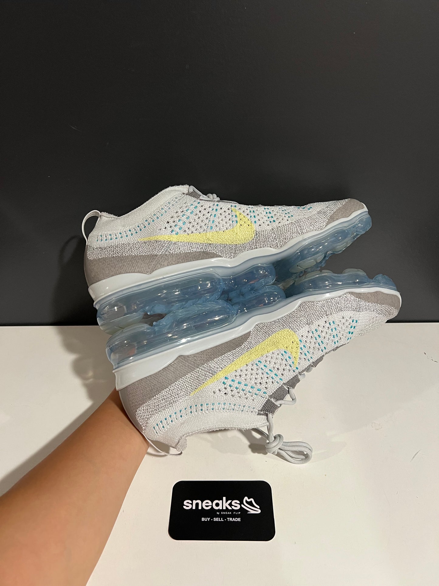 USED Air VaporMax 2023 Flyknit Photon Dusty Cactus DV1678-011 SIZE 11M NO BOX AG25-74