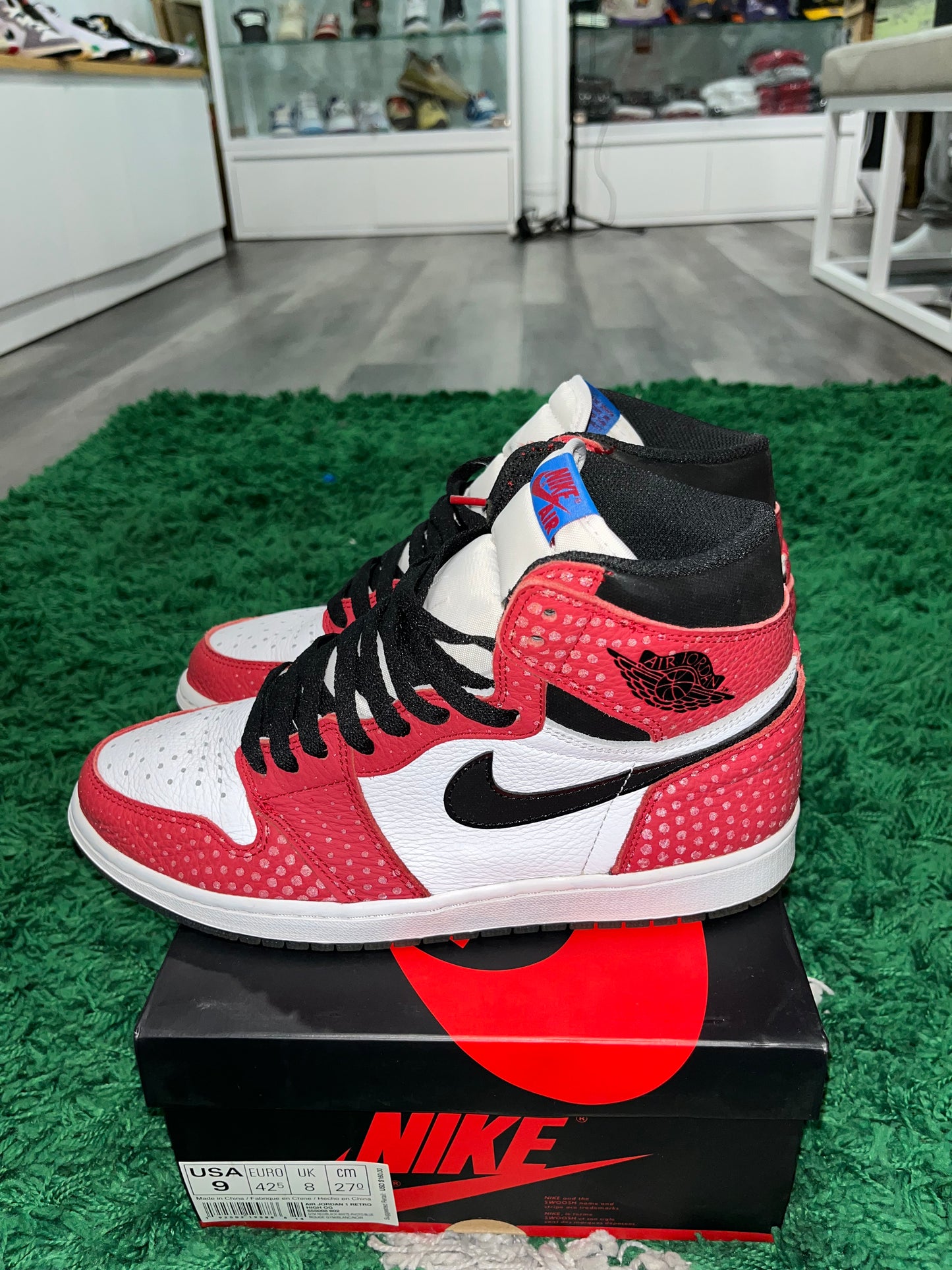 Marvel x Air Jordan 1 Retro High OG Origin Story 555088-602 USED SIZE 9M