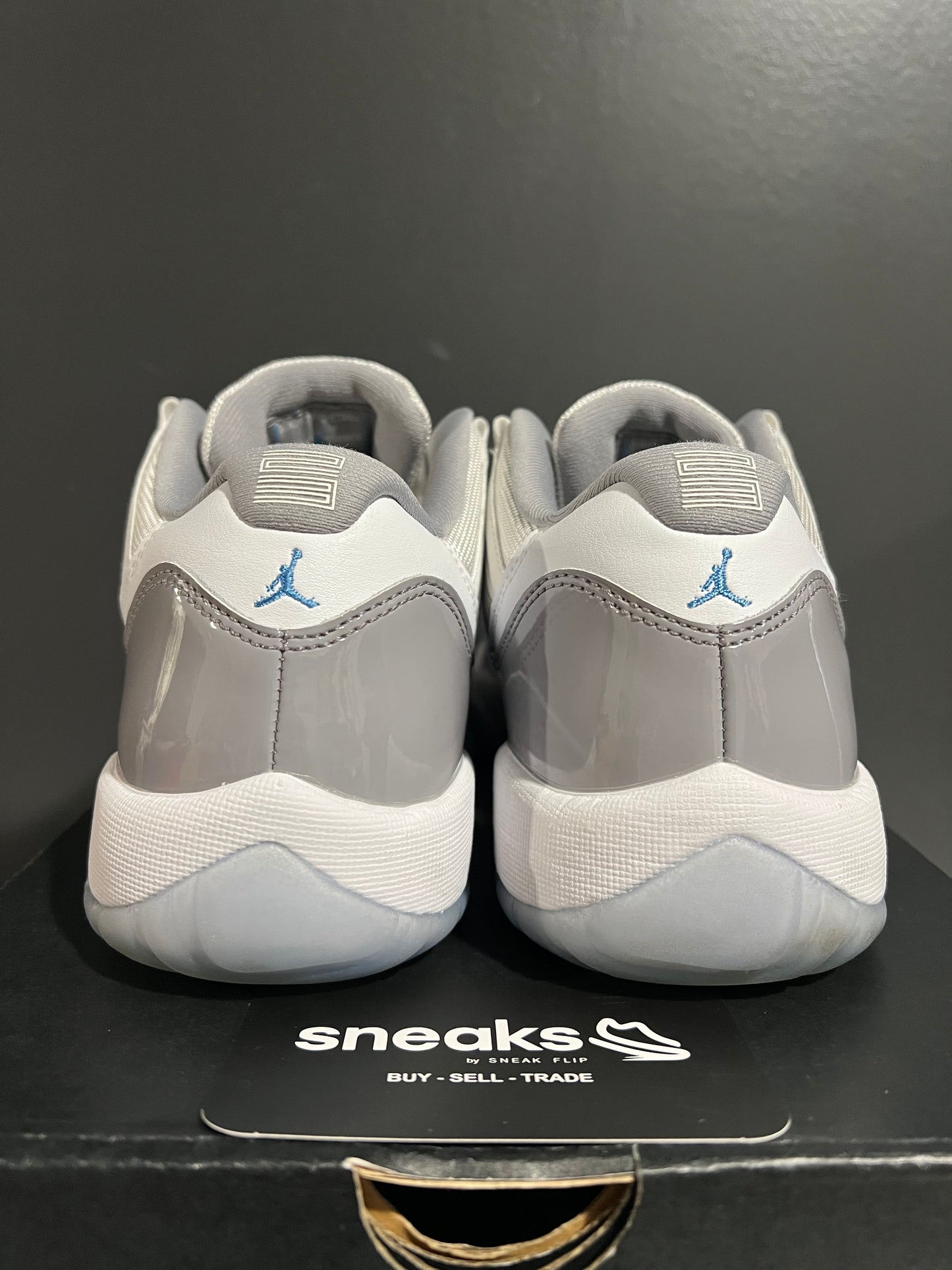 USED Air Jordan 11 Retro Low GS Cement Grey 528896-140 SIZE 7Y OG ALL AG25-142