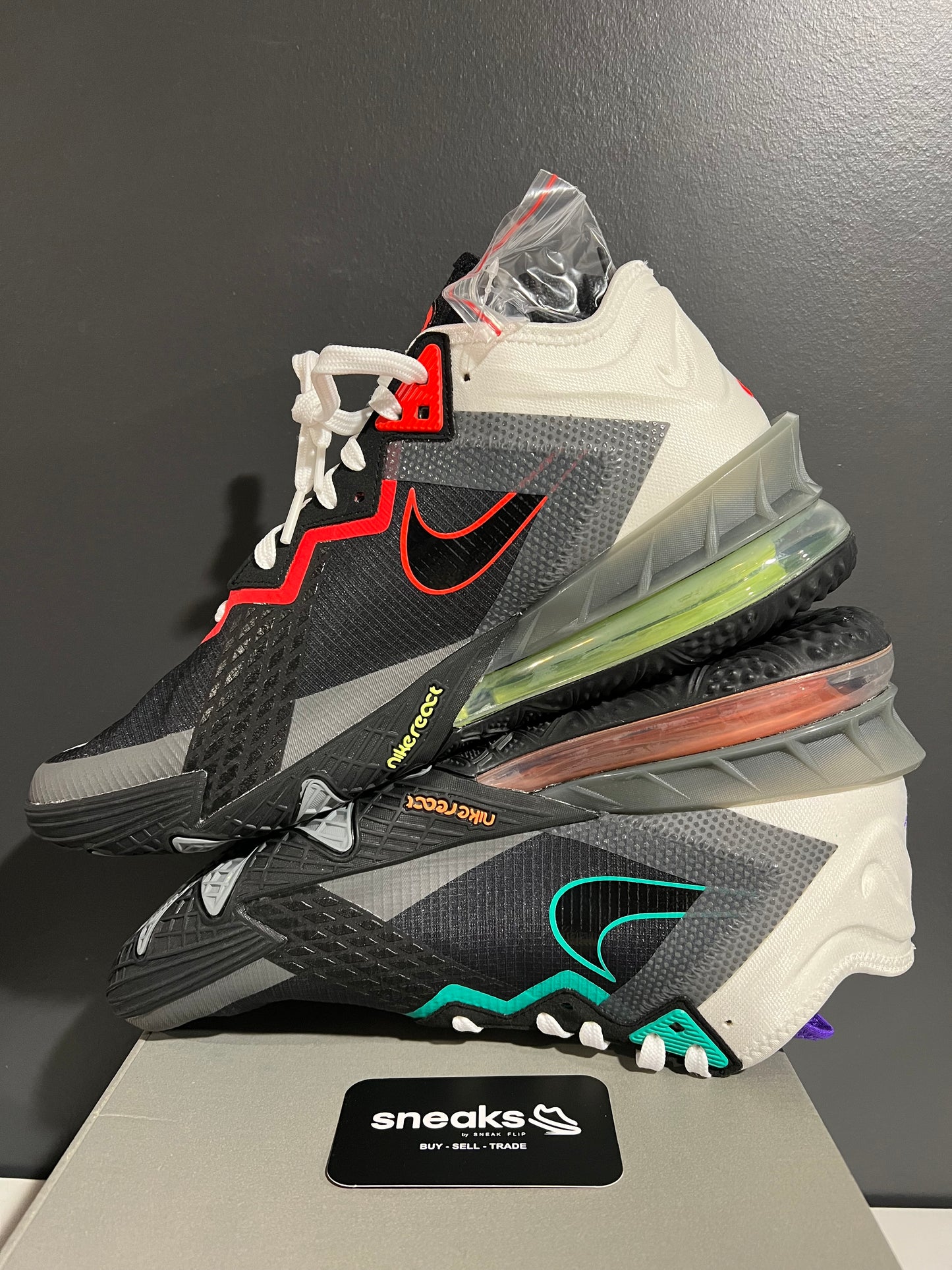 NEW LeBron 18 Low Air Max 95 Greedy CV7562-100 SIZE 11M OG ALL JY25-185