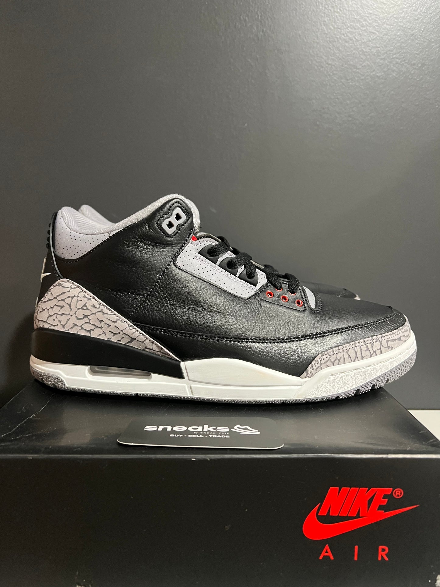 USED Air Jordan 3 Retro Black Cement (2024) DN3707-010 SIZE 11M OG ALL JY25-281