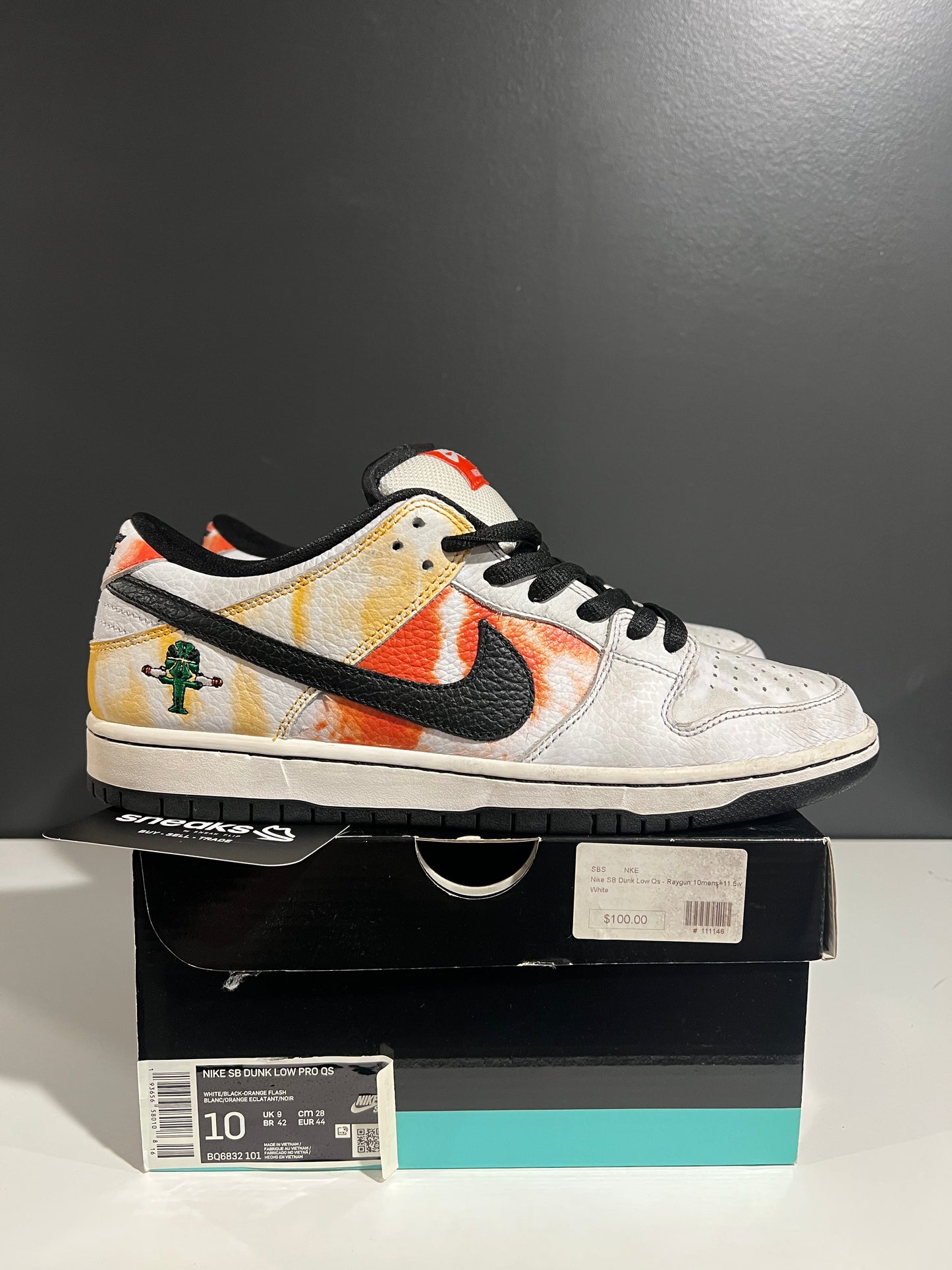 USED Dunk Low SB Tie Dye Rayguns 2019 BQ6832-101 SIZE 10M OG ALL JN25-202