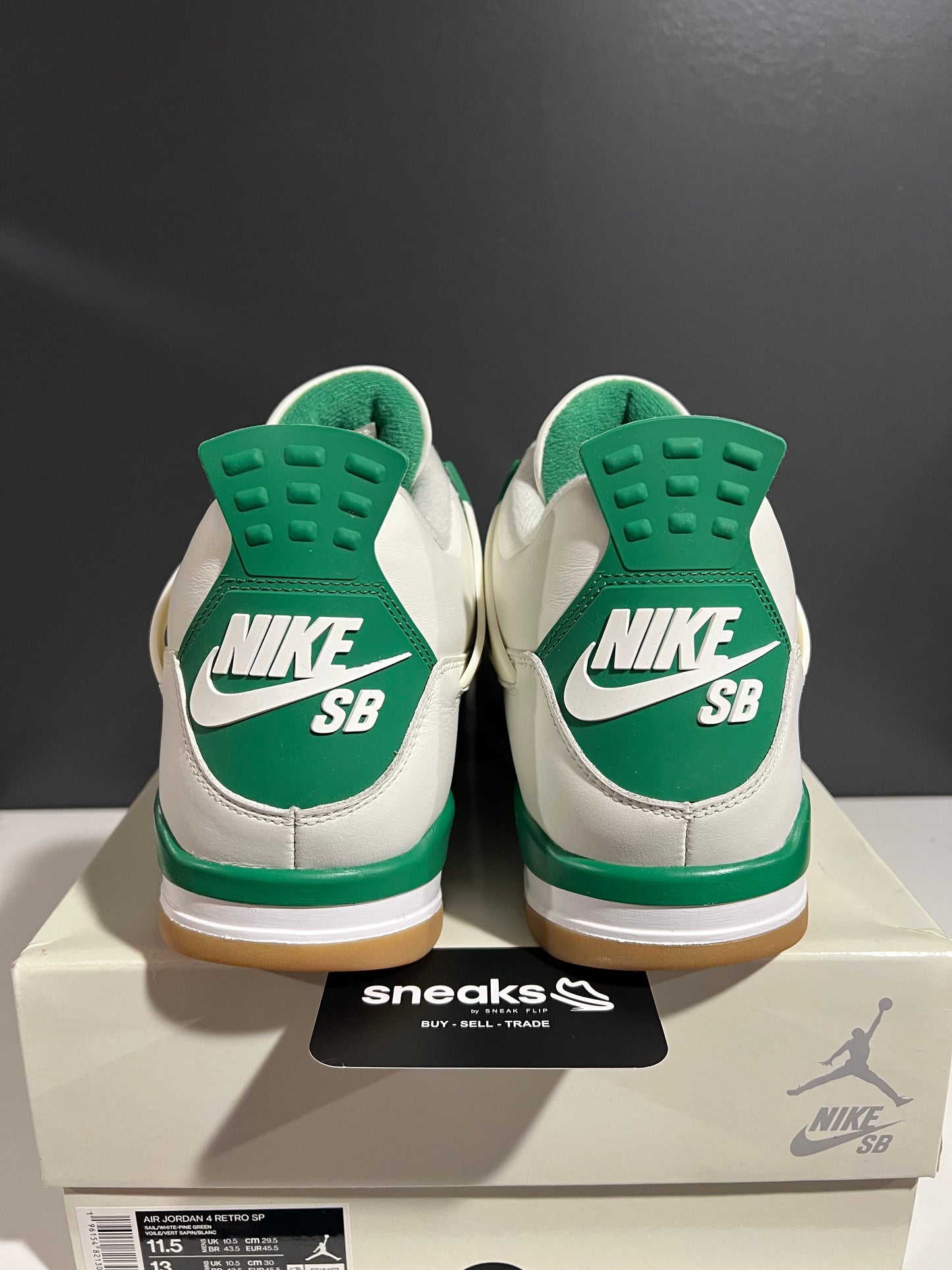 USED Nike SB x Air Jordan 4 Retro SP Pine Green DR5415-103 SIZE 11.5M OG ALL JY25-279