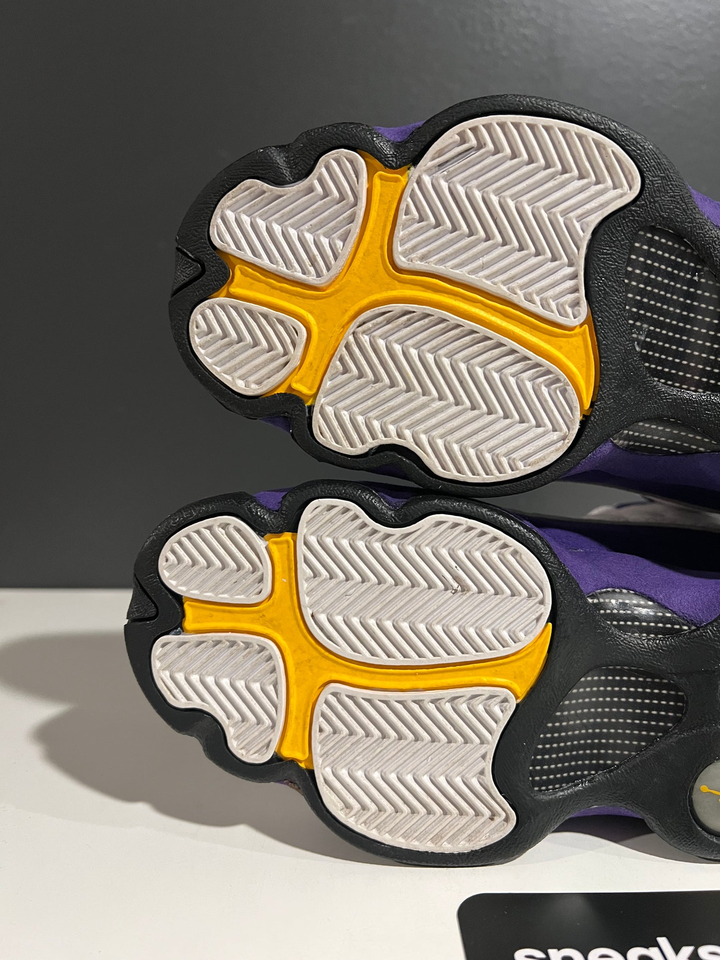 USED Air Jordan 13 Retro GS Lakers 884129-105 SIZE 5.5Y NO BOX JY25-308