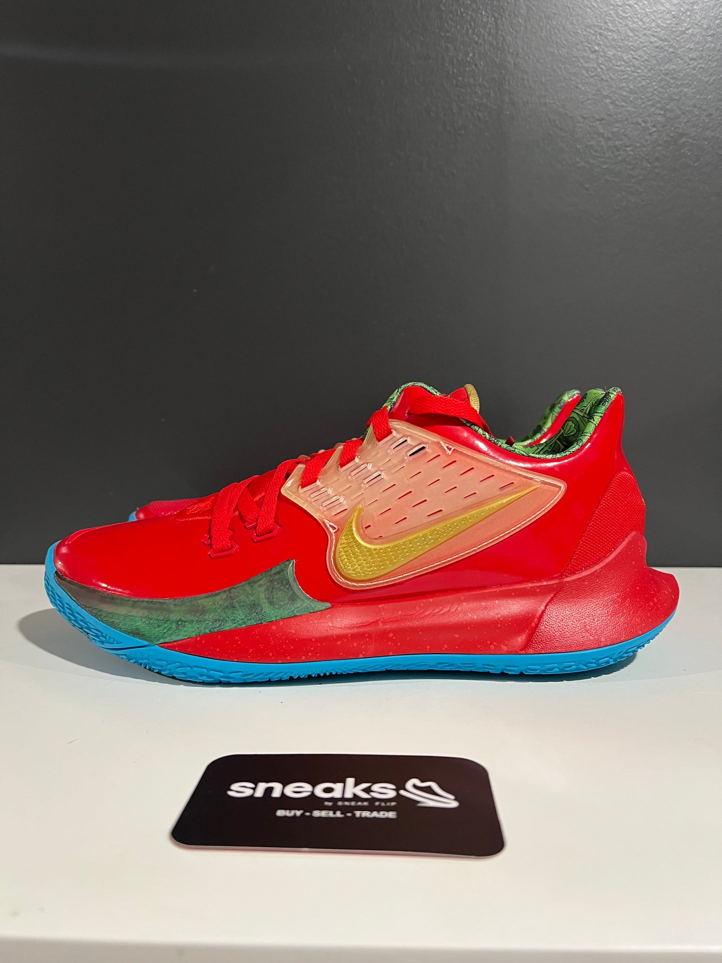 USED SpongeBob SquarePants x Kyrie Low 2 Mr. Krabs CJ6953-600 SIZE 9.5M NO BOX