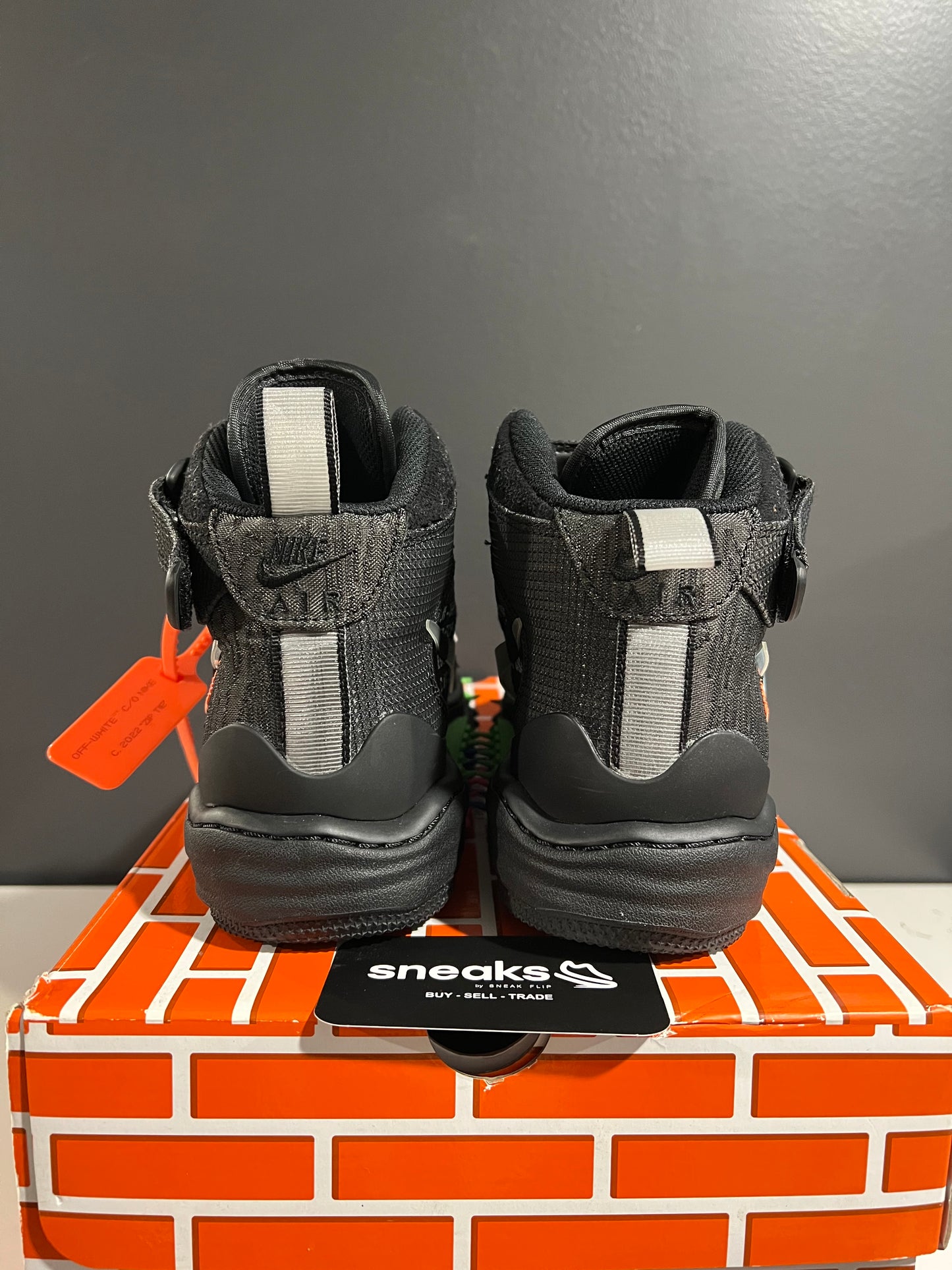 USED Off-White x Air Force 1 Mid Black DO6290-001 SIZE 9M OG ALL