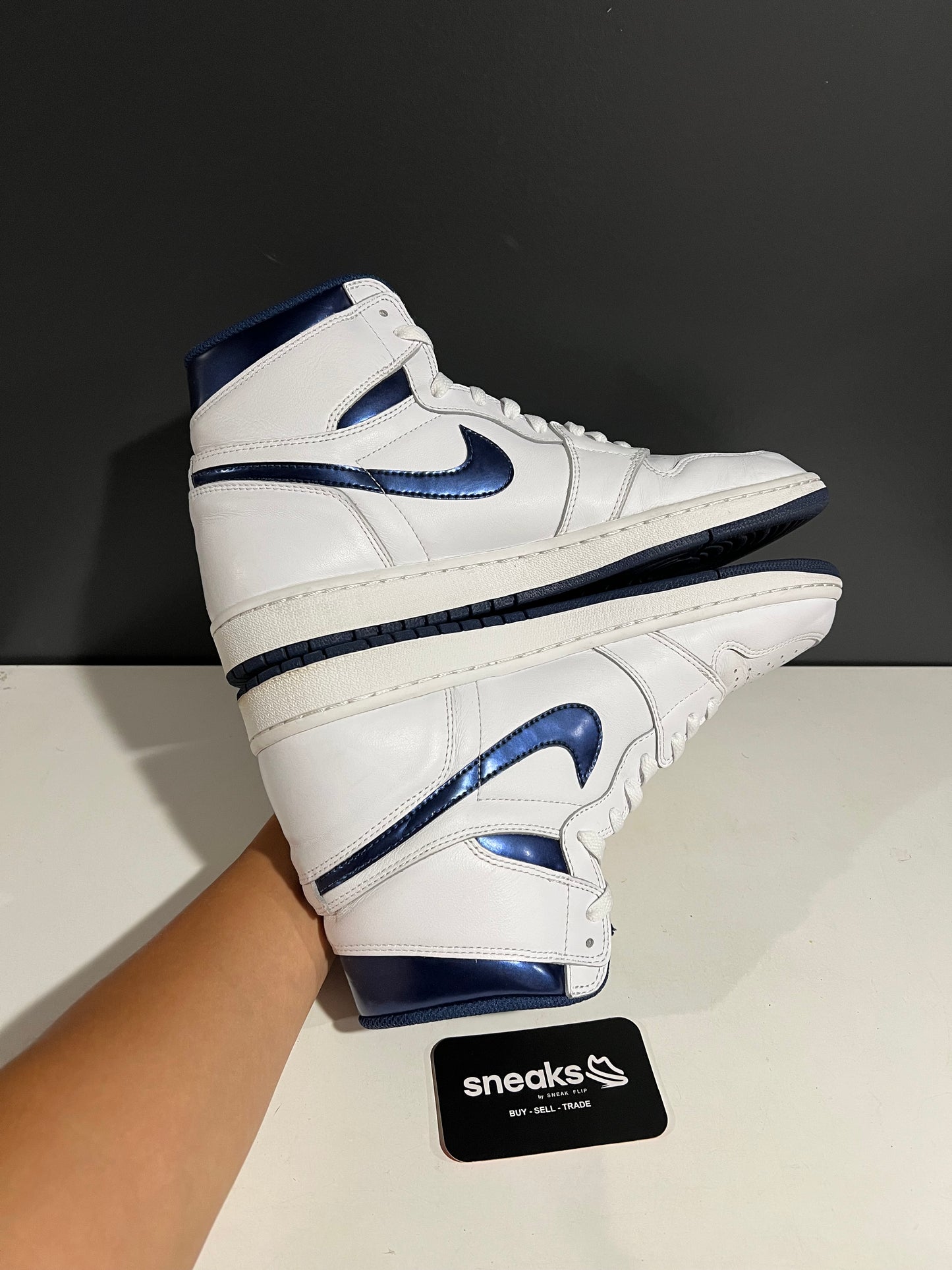 USED Air Jordan 1 Retro High OG Metallic Navy 555088-106 SIZE 11M NO BOX AG25-101