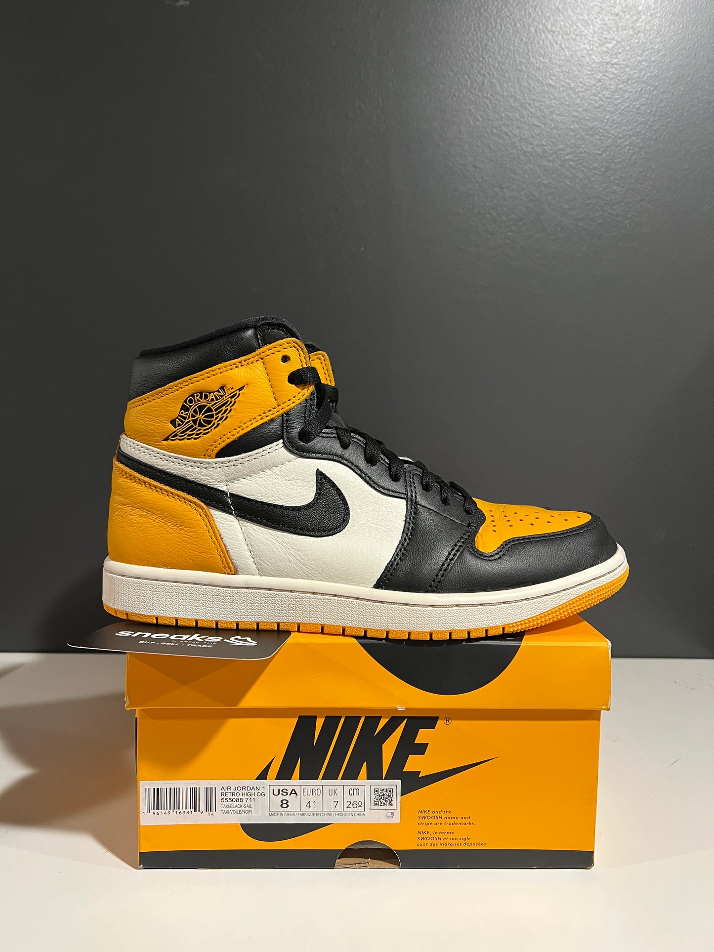 USED Air Jordan 1 Retro High OG Yellow Toe 555088-711 SIZE 8M OG ALL AG25-33