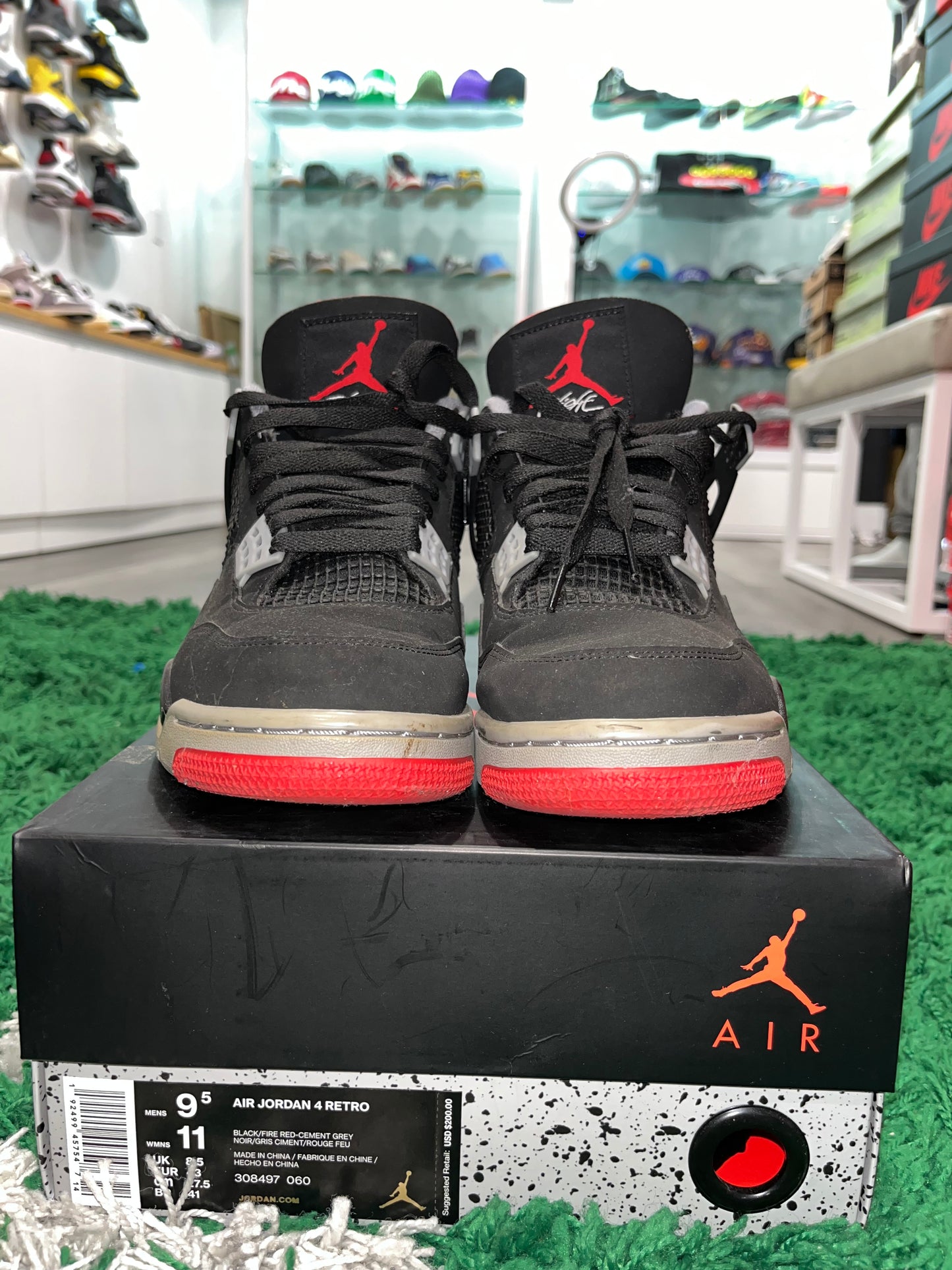 Air Jordan 4 Retro OG Bred 2019 308497-060 USED SIZE 9.5M