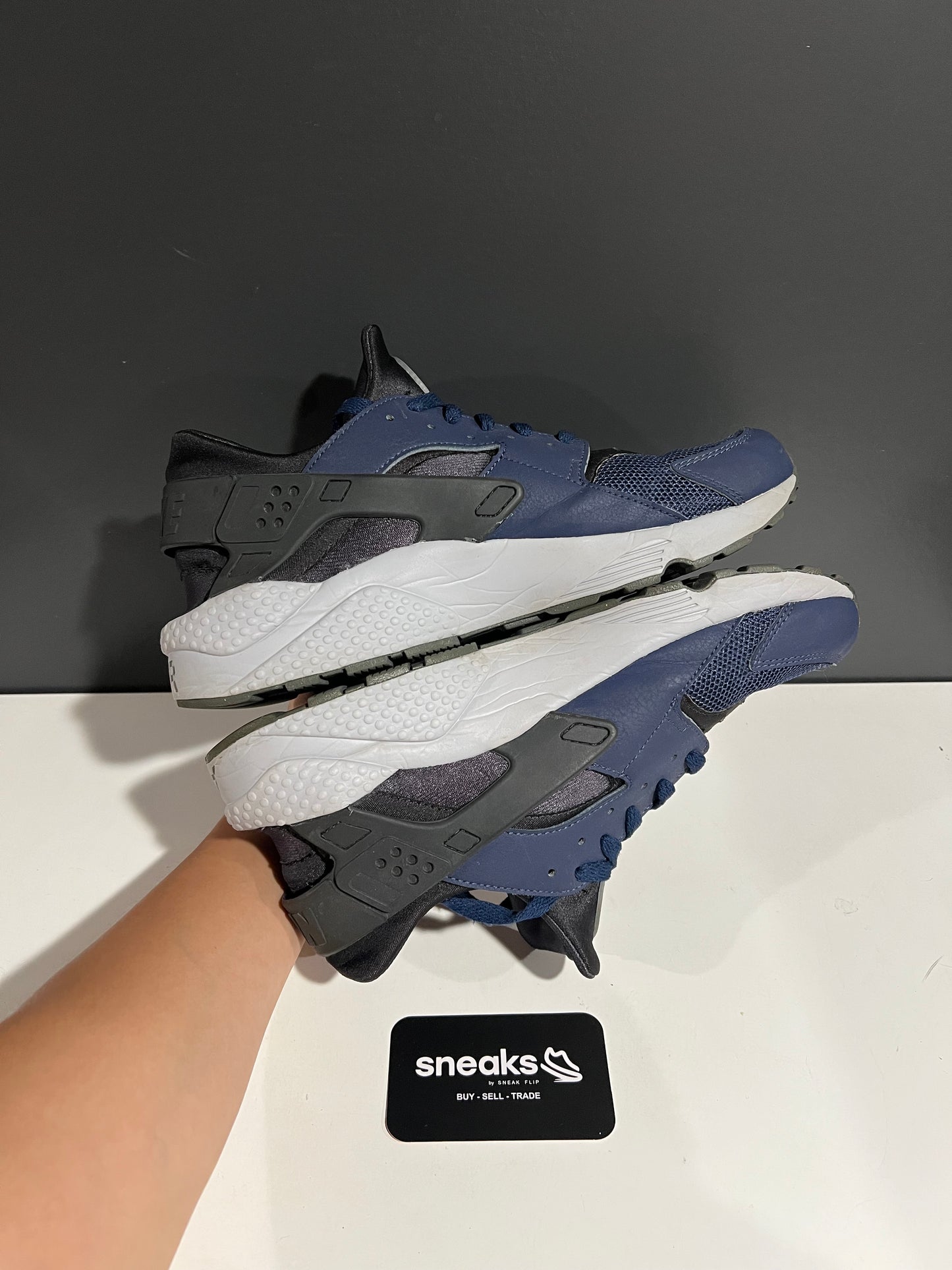 USED Air Huarache Midnight Navy 318429-409 SIZE 11M NO BOX AG25-105