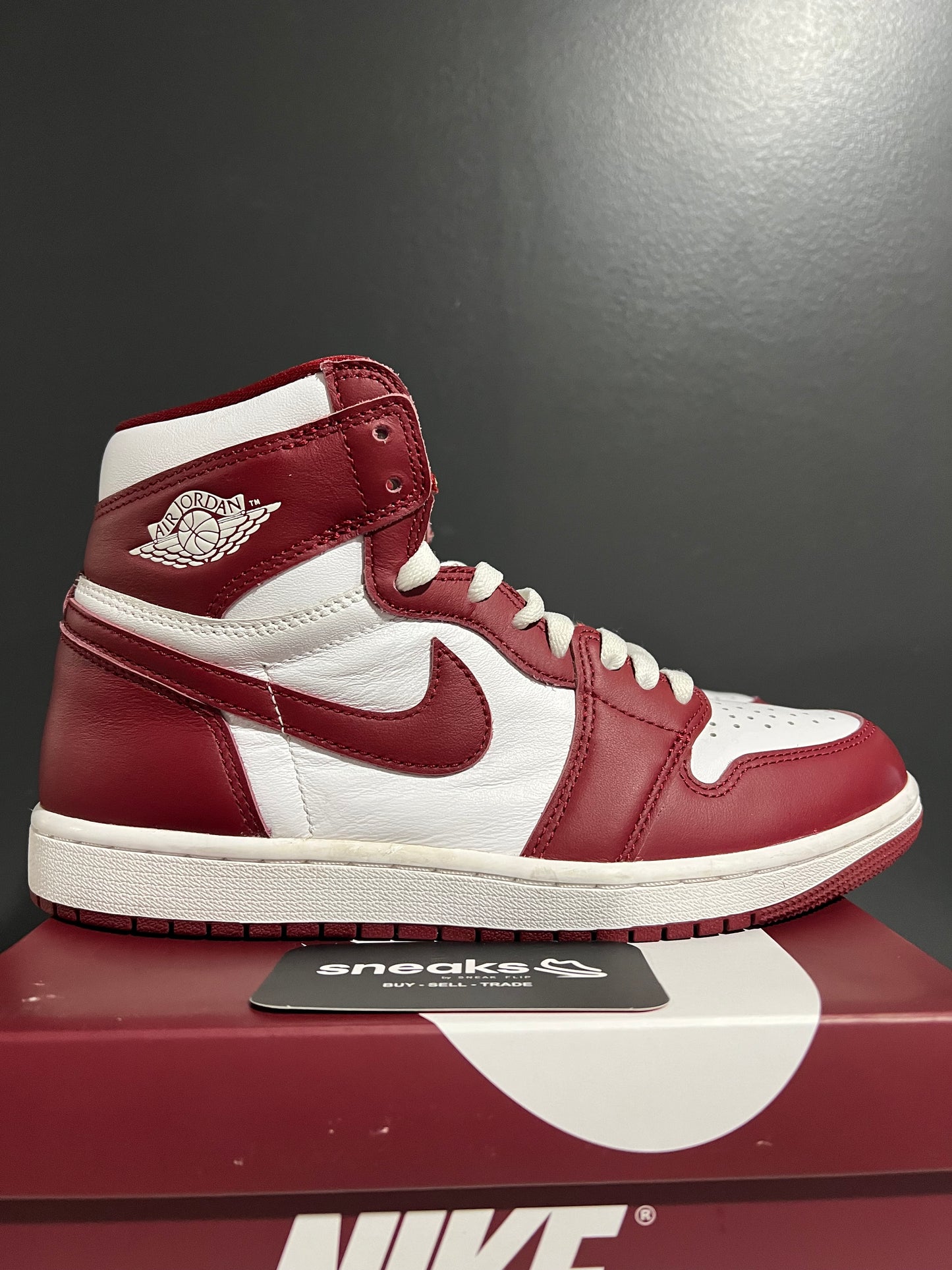 USED Air Jordan 1 Retro High OG Artisanal Red DZ5485-160 SIZE 8M OG ALL AG25-369