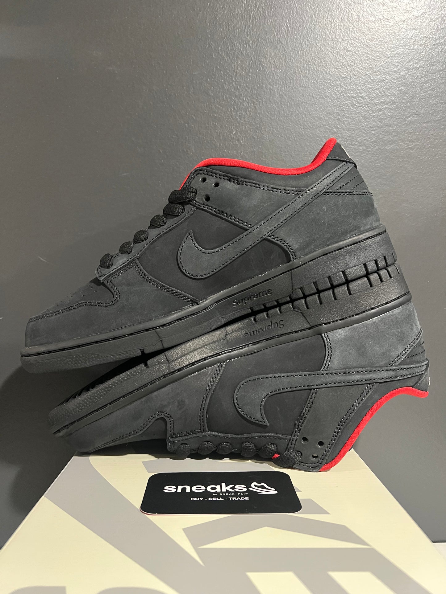 NEW Supreme x Dunk Low SB Black HQ8487-001 SIZE 8M OG ALL SP25-118