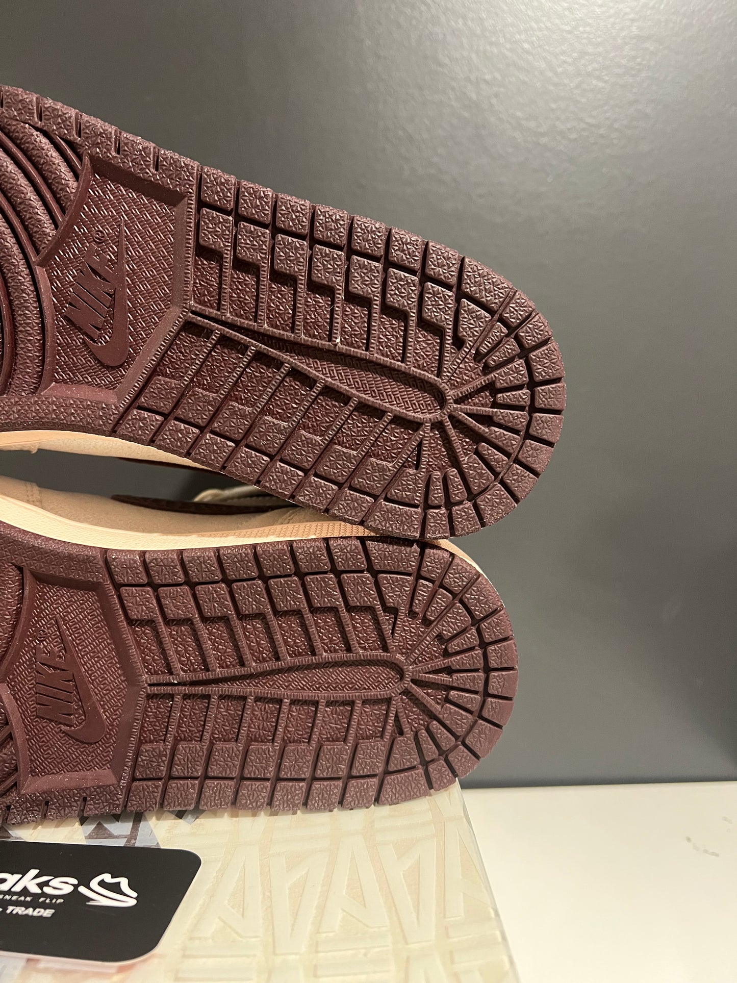 USED A Ma Maniére x Air Jordan 1 High OG Airness DO7097-100 SIZE 11M OG ALL JN25-116