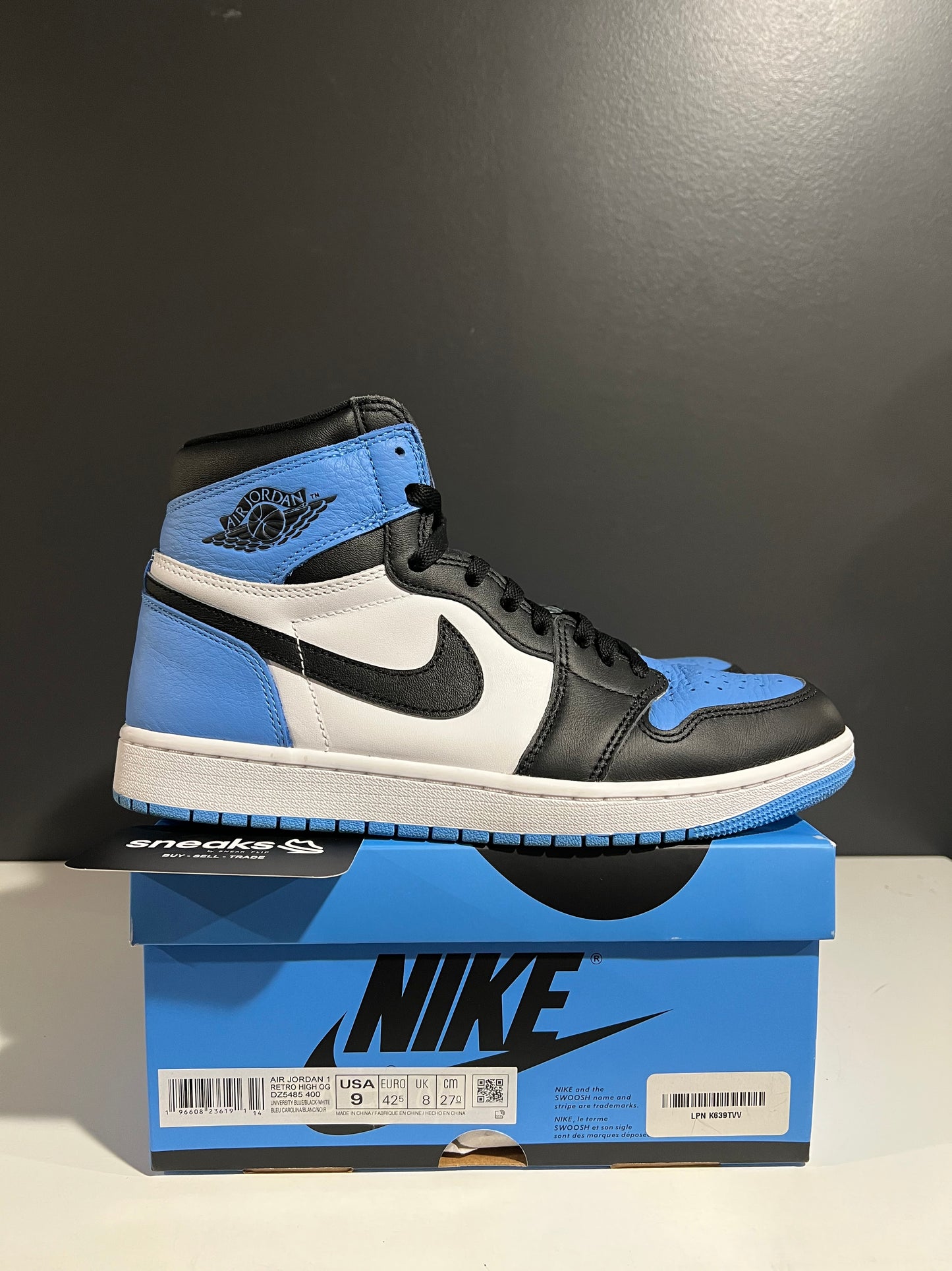 USED Air Jordan 1 Retro High OG UNC Toe DZ5485-400 SIZE 9M OG ALL JY25-289