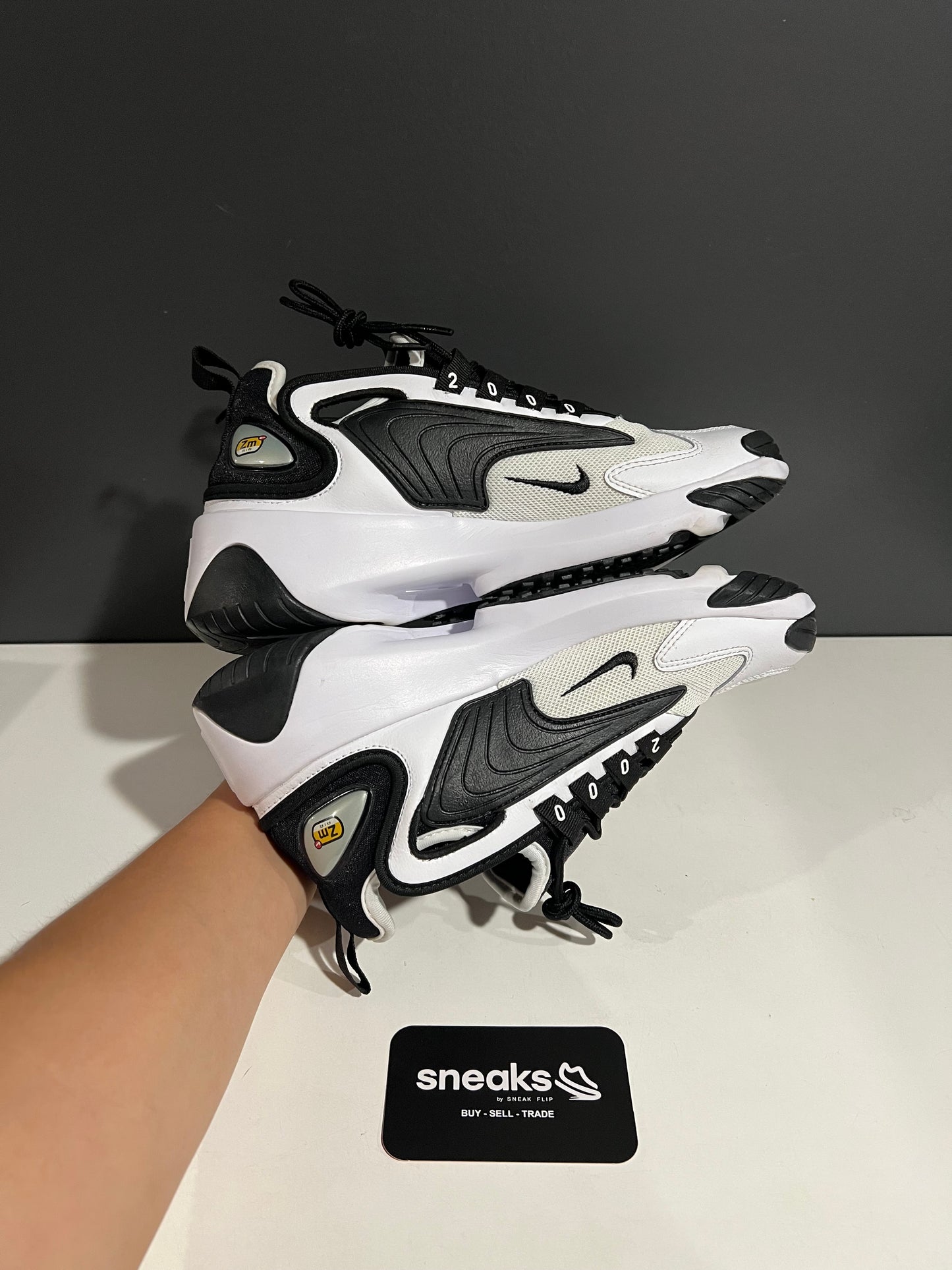 USED Wmns Zoom 2K White Black AO0354-100 SIZE 6Y NO BOX JY25-309