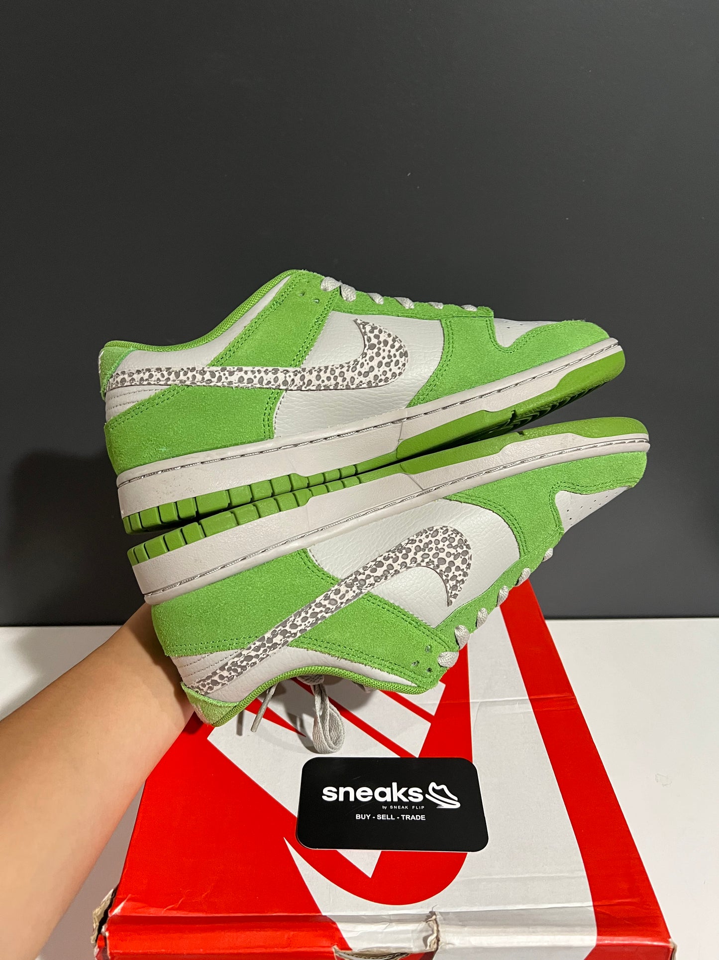 USED Nike Dunk Low AS Safari Swoosh Chlorophyll DR0156-300 SIZE 9.5M OG ALL JY25-239