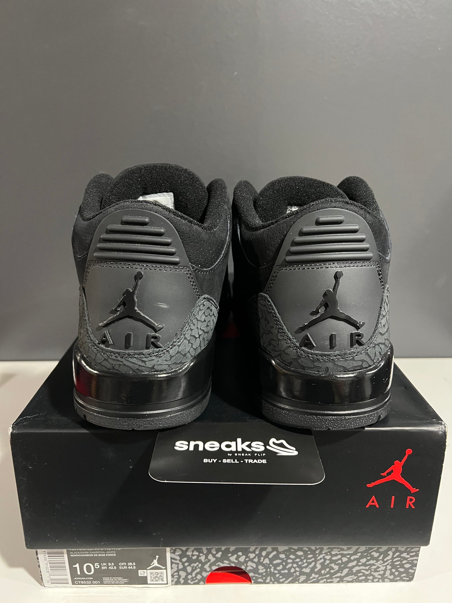 USED Air Jordan 3 Retro Black Cat 2025 CT8532-001 SIZE 10.5M OG ALL JY25-280