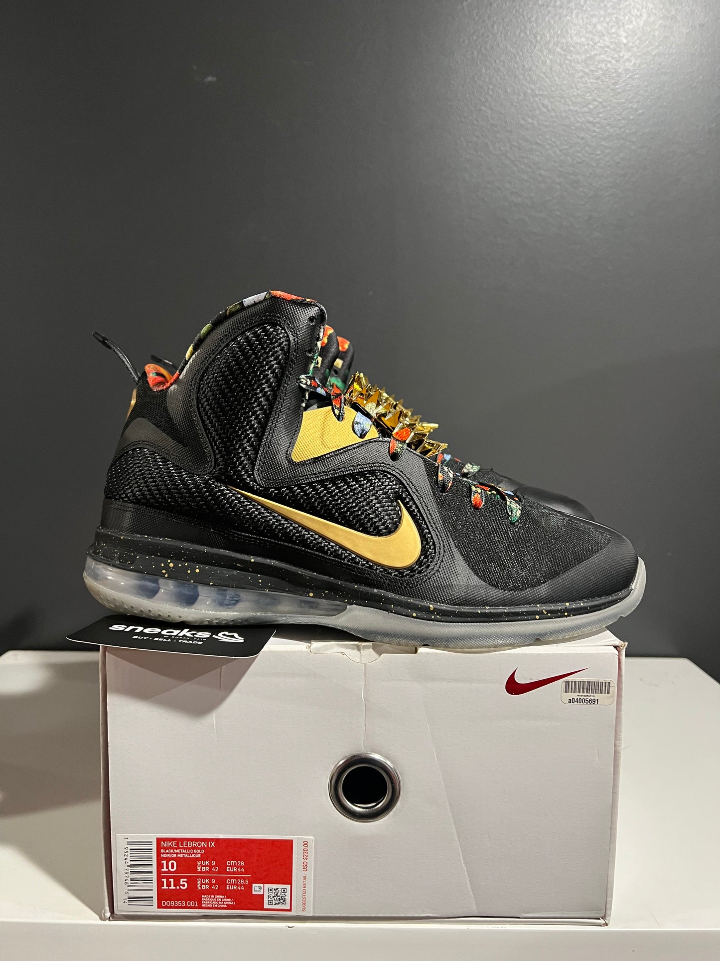 USED LeBron 9 Watch The Throne 2022 DO9353-001 SIZE 10M OG ALL AG25-273