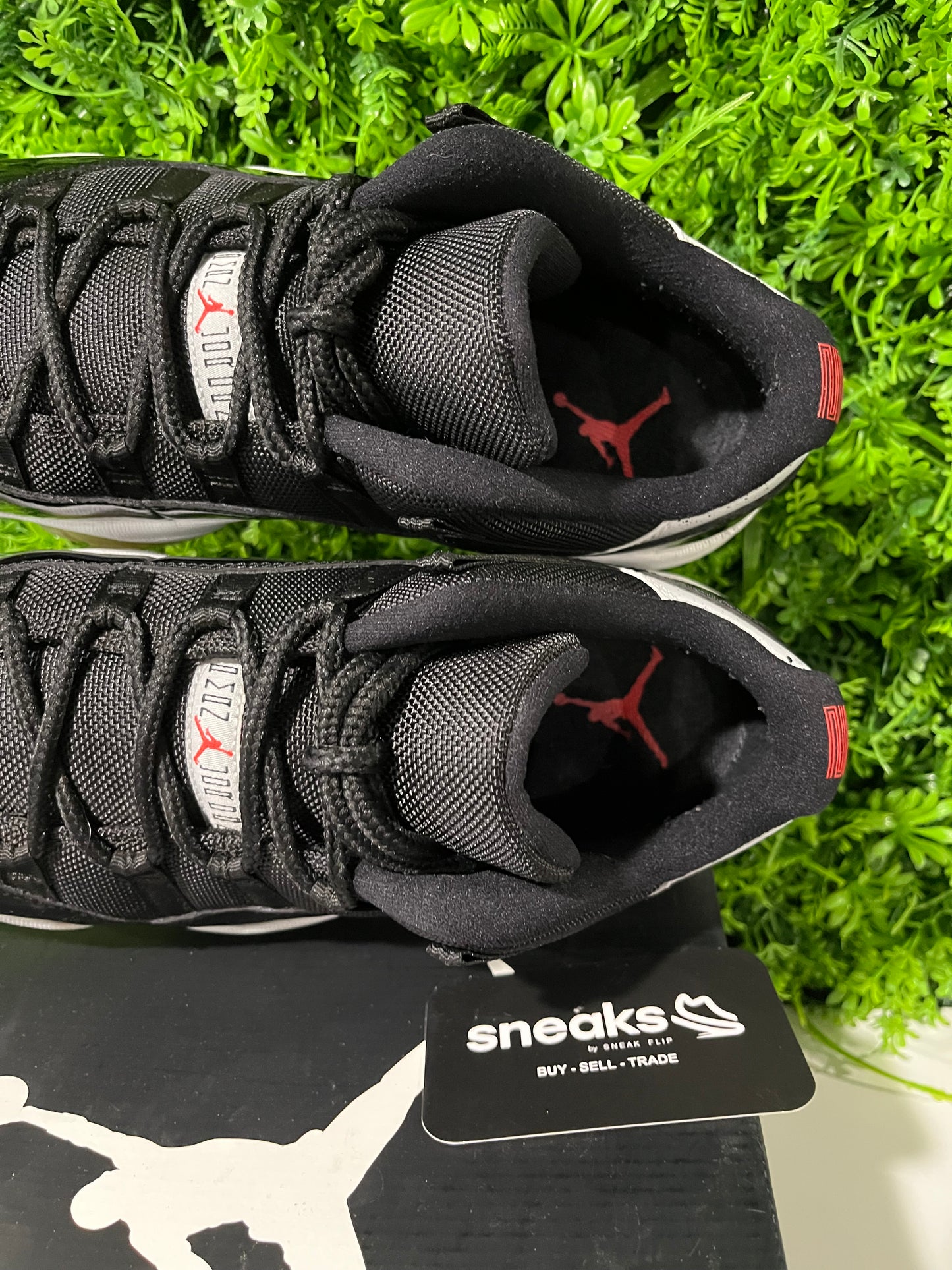 USED Air Jordan 11 Retro Low Infrared 23 528895-023 SIZE 9.5M OG ALL