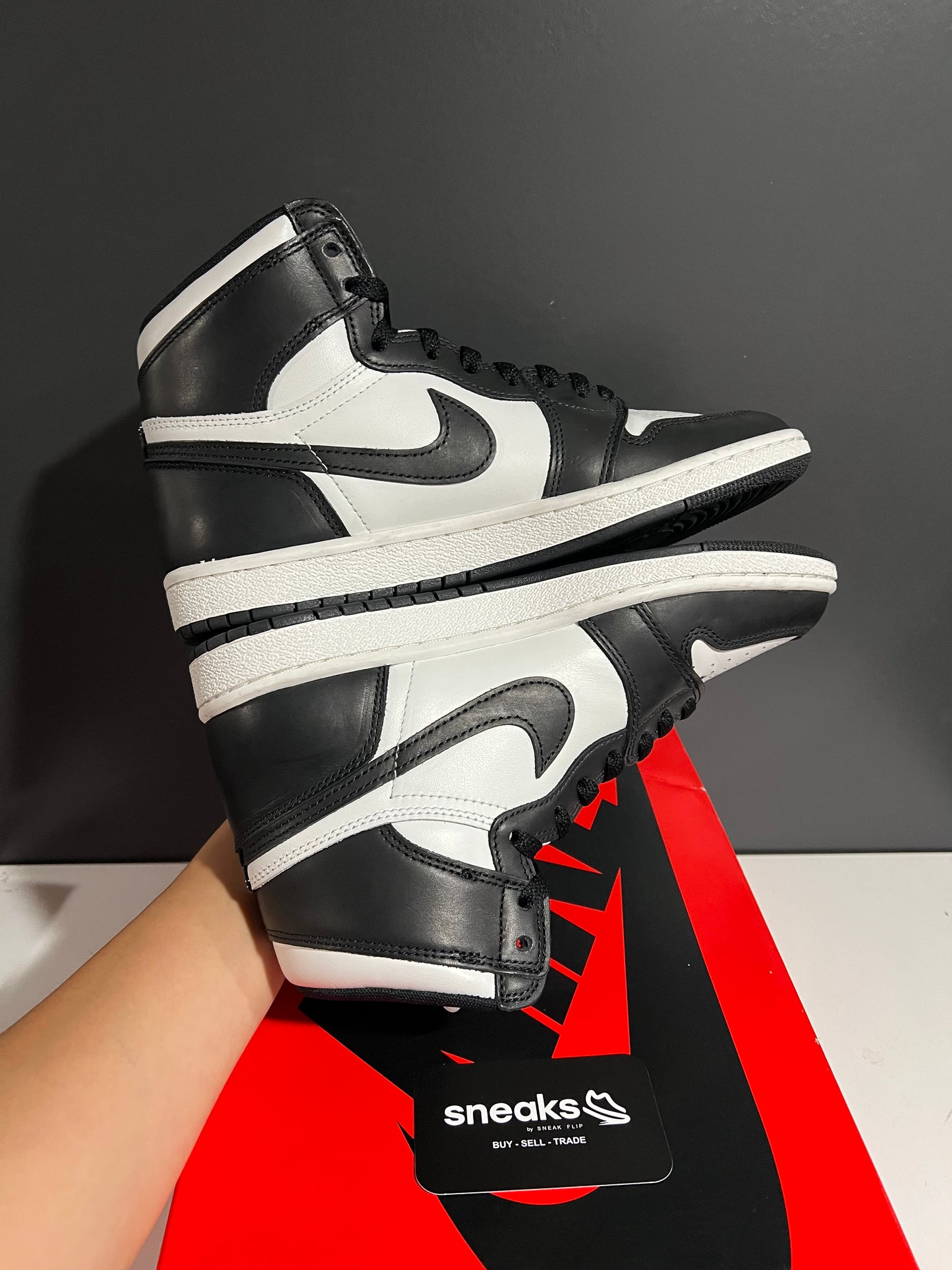 USED Air Jordan 1 Retro High '85 OG Black White BQ4422-001 SIZE 8M OG ALL JY25-306