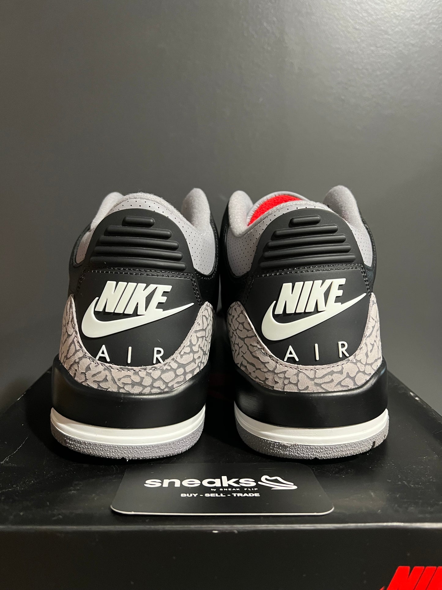 USED Air Jordan 3 Retro Black Cement (2024) DN3707-010 SIZE 11M OG ALL JY25-281