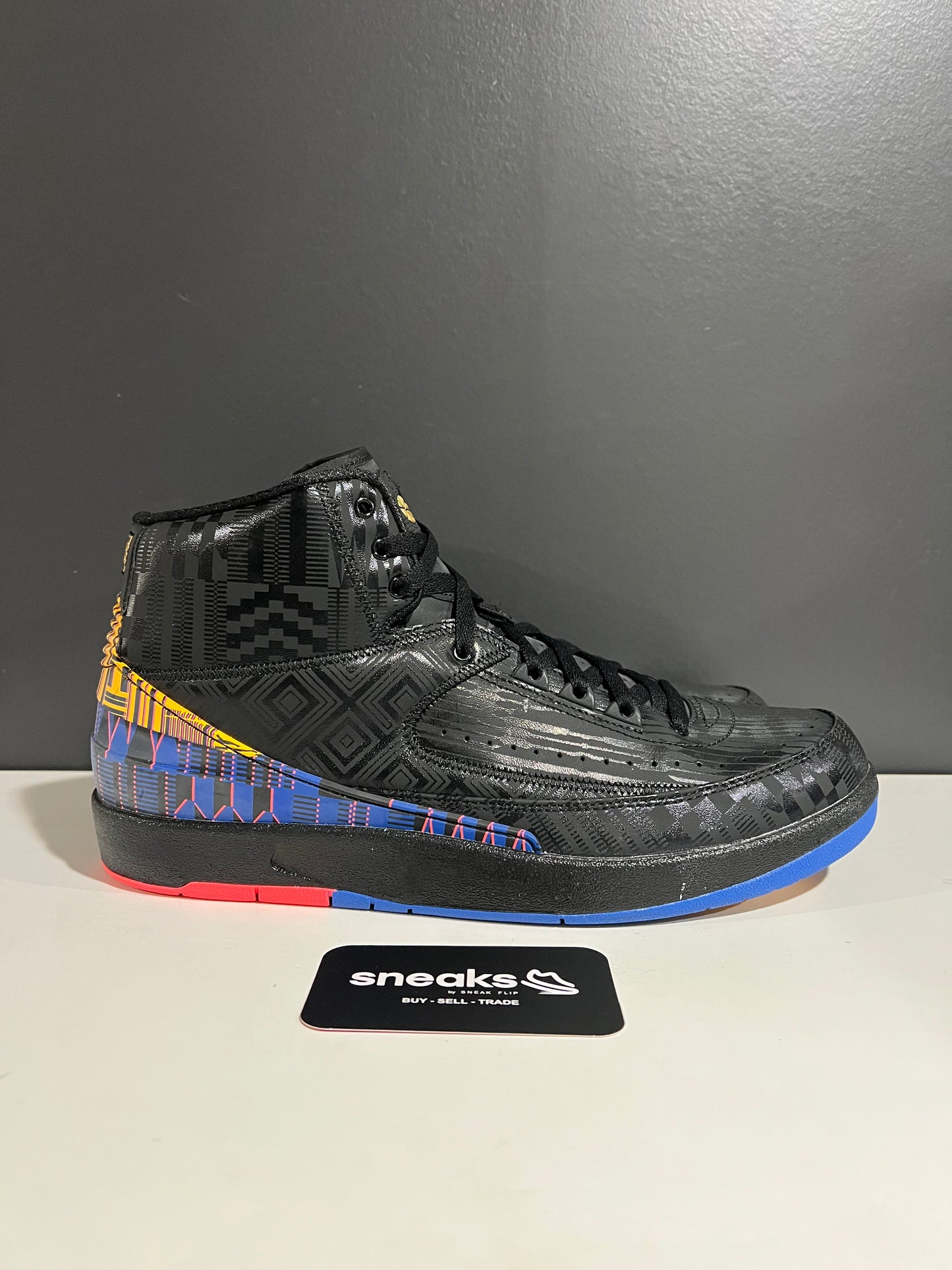 USED Air Jordan 2 Retro Black History Month 2019 BQ7618-007 SIZE 11M OG ALL JY25-184