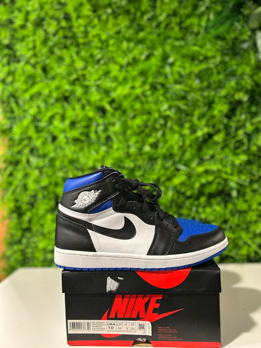 Air Jordan 1 Retro High OG Royal Toe USED SIZE 10M OG ALL 555088-041