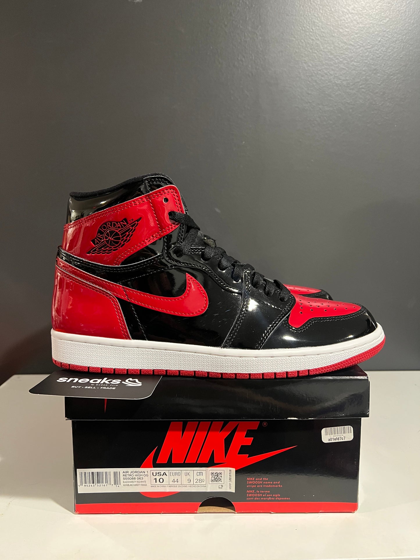 USED Air Jordan 1 Retro High OG Patent Bred 555088-063 SIZE 10M OG ALL AG25-43