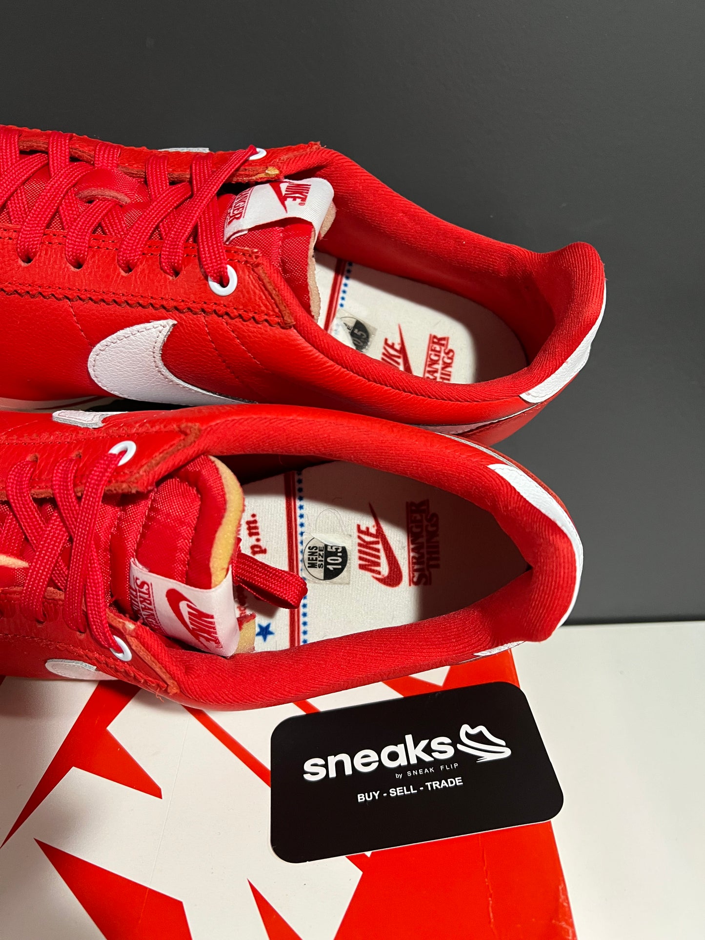 USED Nike Stranger Things x Cortez OG Collection CK1907-600 SIZE 10.5M OG ALL JY25-65