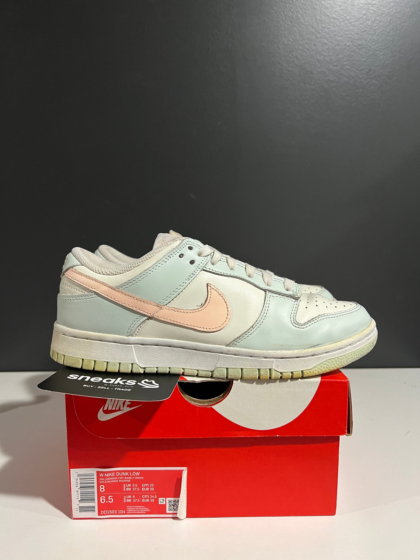 USED Wmns Dunk Low Barely Green DD1503-104 SIZE 6.5M OG ALL AG25-241