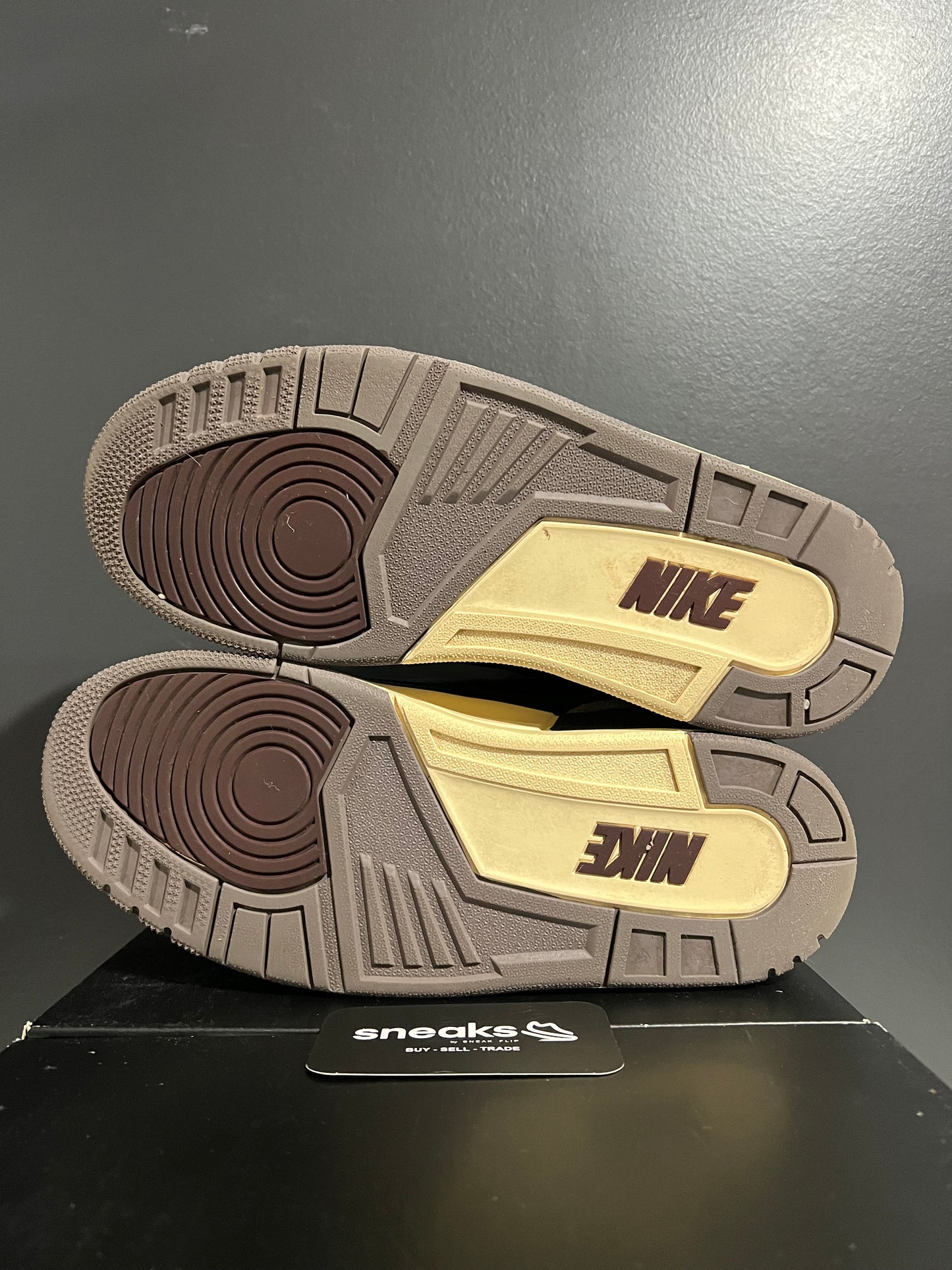 USED A Ma Maniére x Wmns Air Jordan 3 Retro While You Were Sleeping FZ4811-001 SIZE 9.5M OG ALL SP25-083