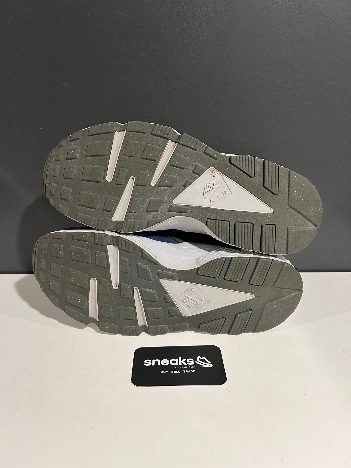 USED Air Huarache Midnight Navy 318429-409 SIZE 11M NO BOX AG25-105