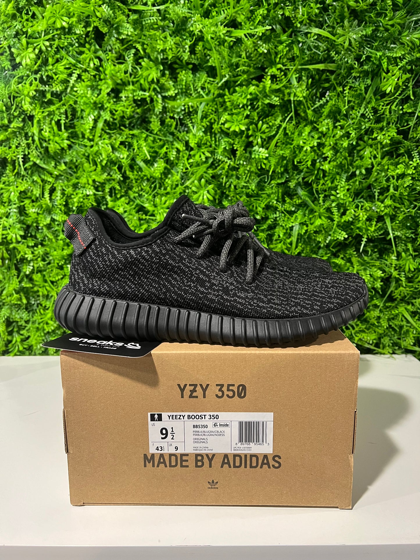 USED Yeezy Boost 350 Pirate Black 2023 BB5350 SIZE 9.5M OG ALL