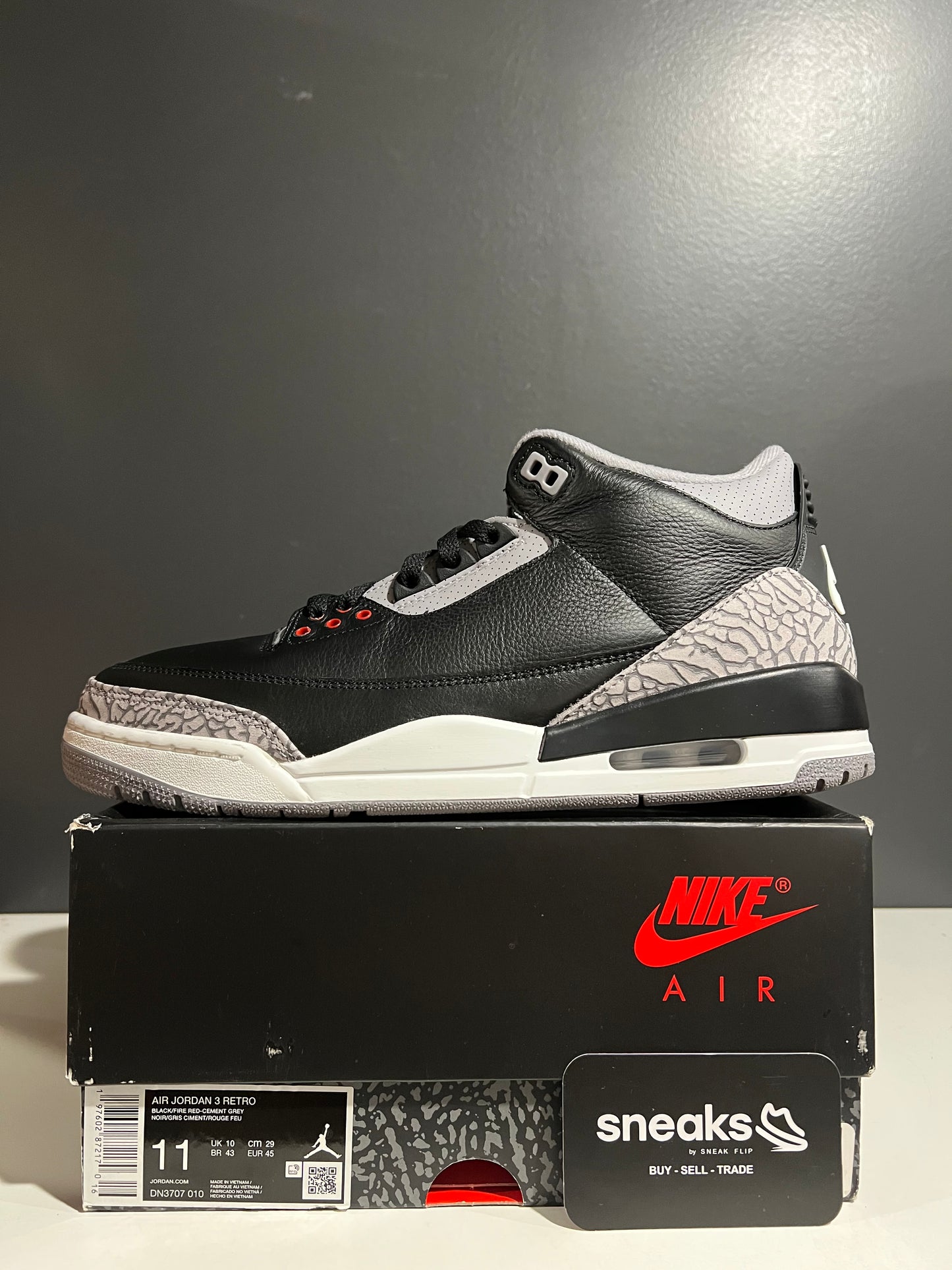USED Air Jordan 3 Retro Black Cement (2024) DN3707-010 SIZE 11M OG ALL JY25-281