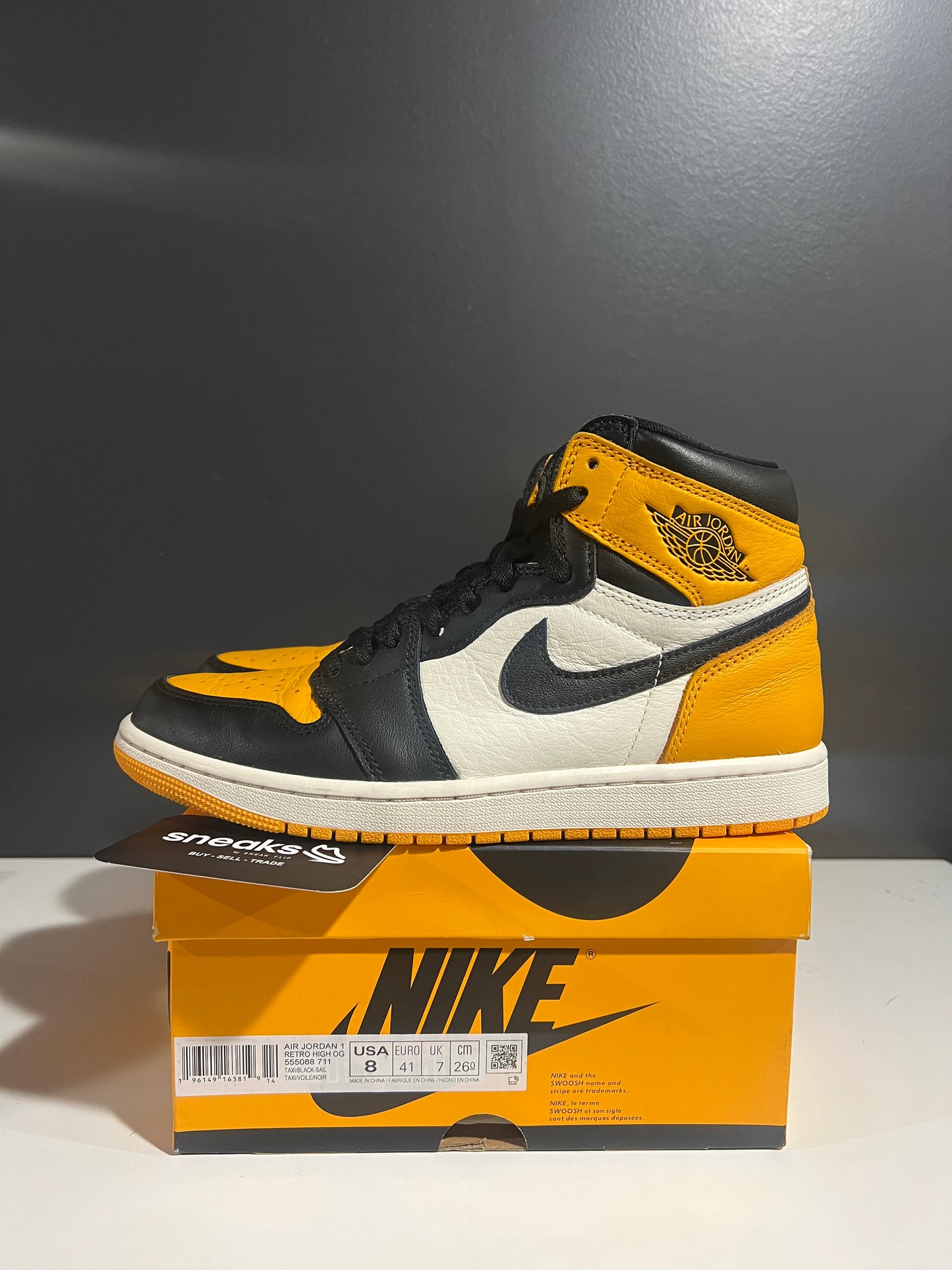 USED Air Jordan 1 Retro High OG Yellow Toe 555088-711 SIZE 8M OG ALL AG25-33